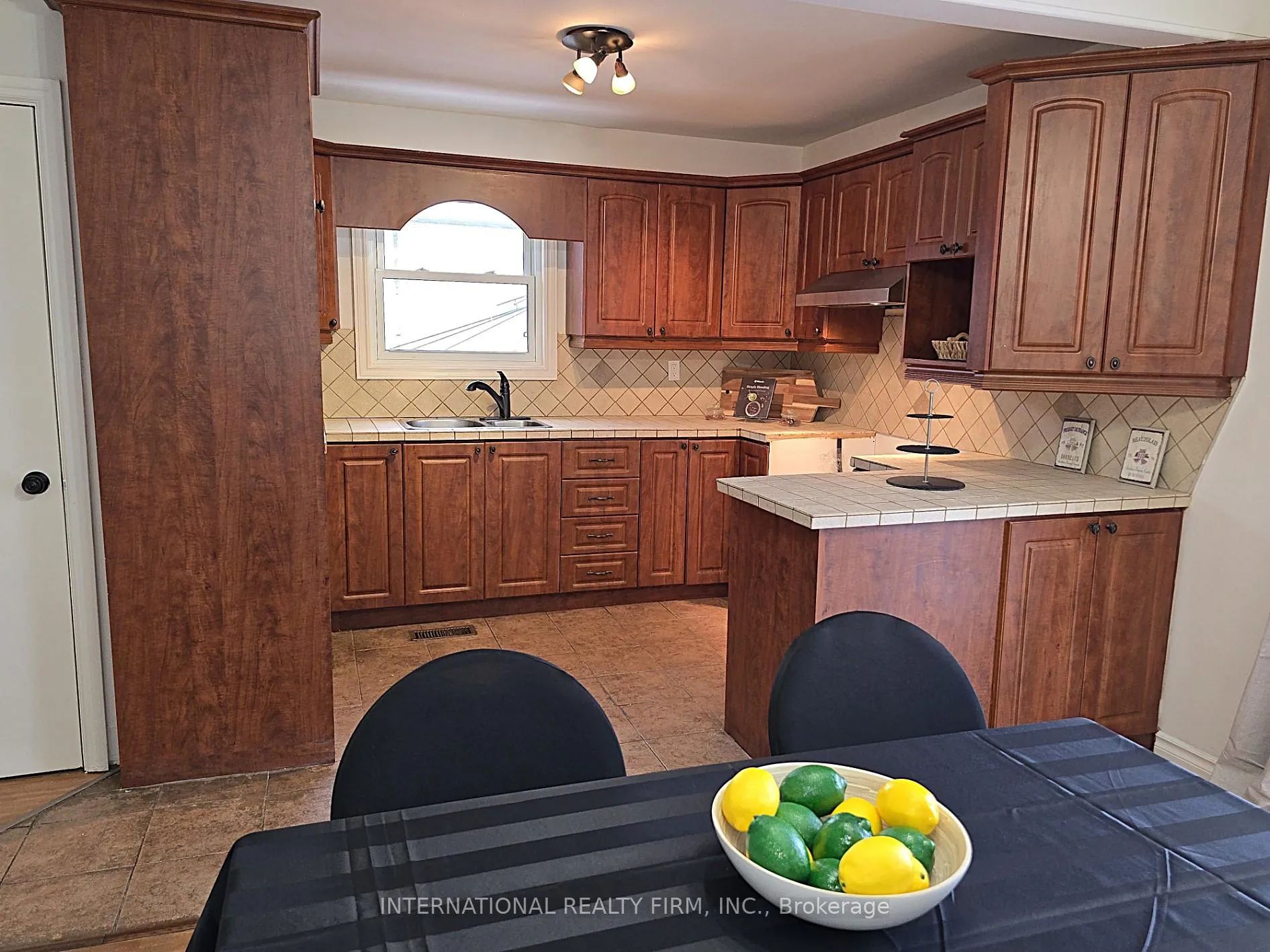 Photo 9 of 122 East 45th Street, Hamilton, Hampton Heights — HOMEH