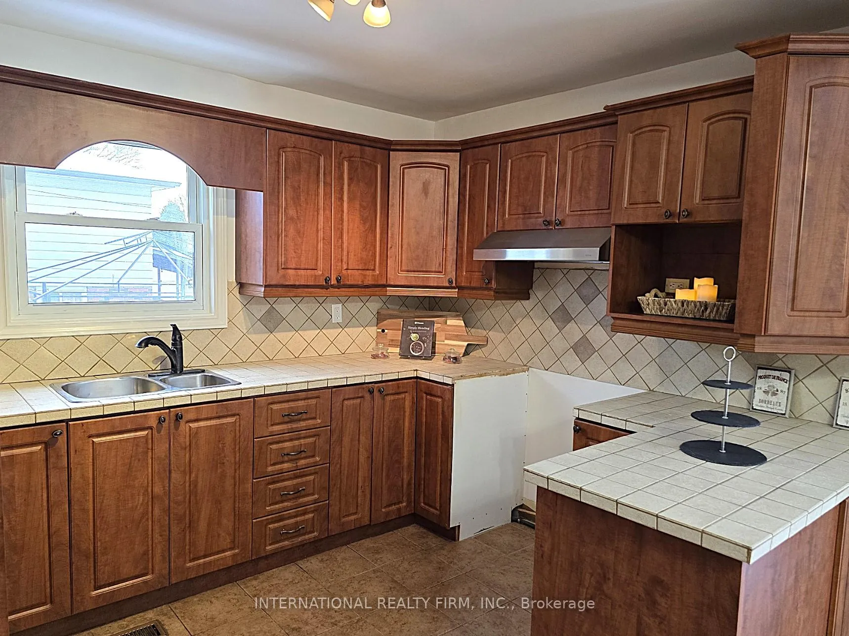 Photo 10 of 122 East 45th Street, Hamilton, Hampton Heights — HOMEH