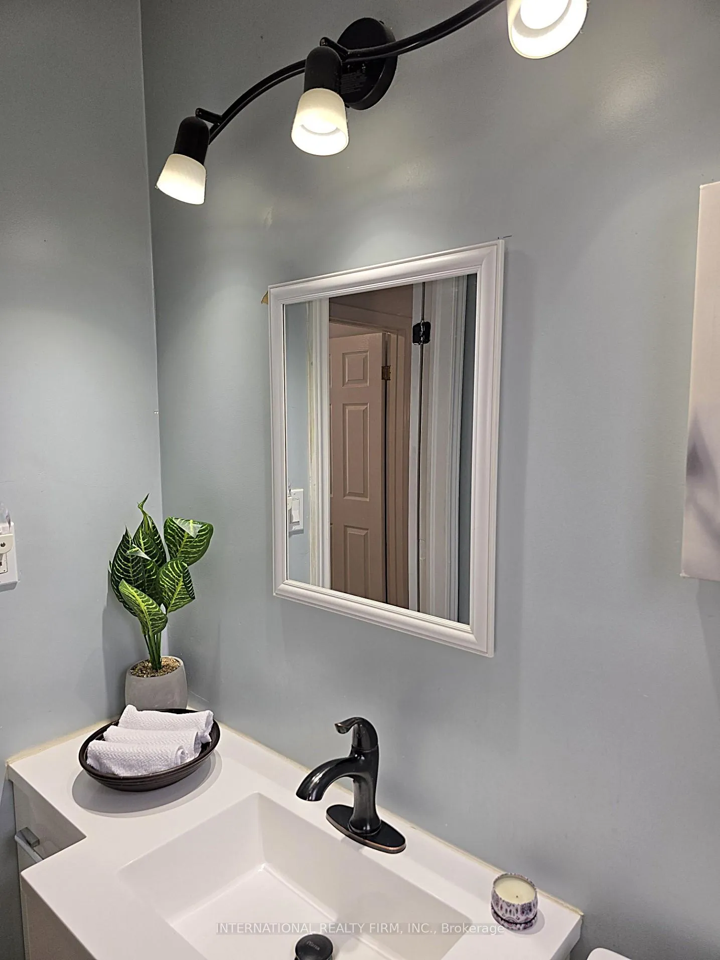 Photo 18 of 122 East 45th Street, Hamilton, Hampton Heights — HOMEH