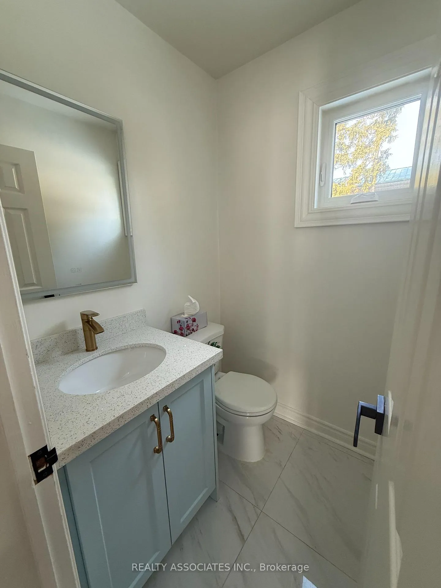 Photo 8 of 6 Harbord Crescent, Ajax, South West — HOMEH