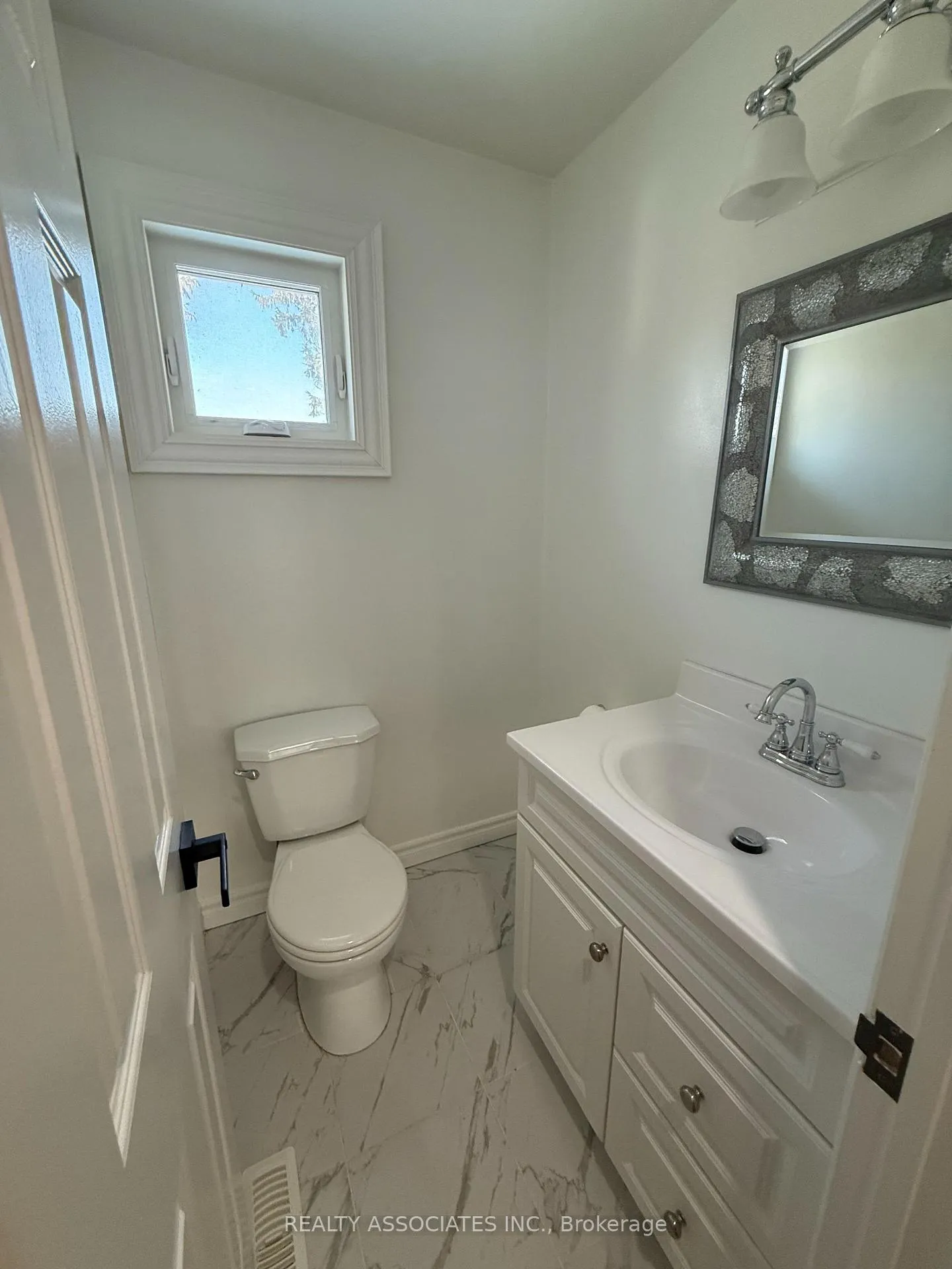 Photo 13 of 6 Harbord Crescent, Ajax, South West — HOMEH