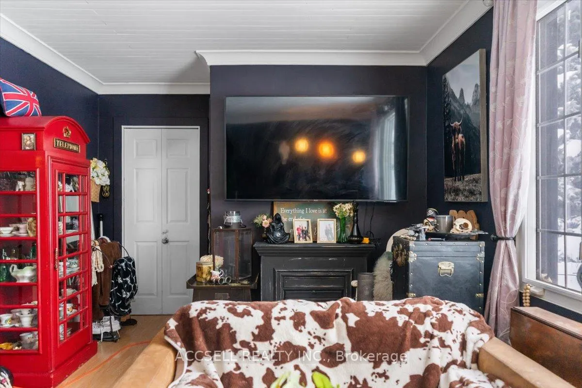 Photo 10 of 330 Hugel Avenue, Midland — HOMEH