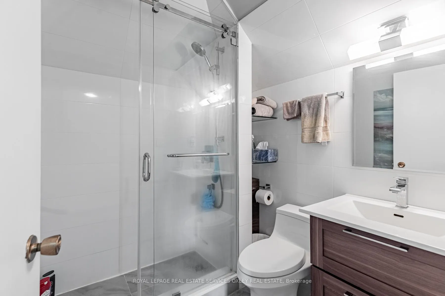 Photo 22 of 119 Macpherson Avenue, Toronto, The Annex — HOMEH