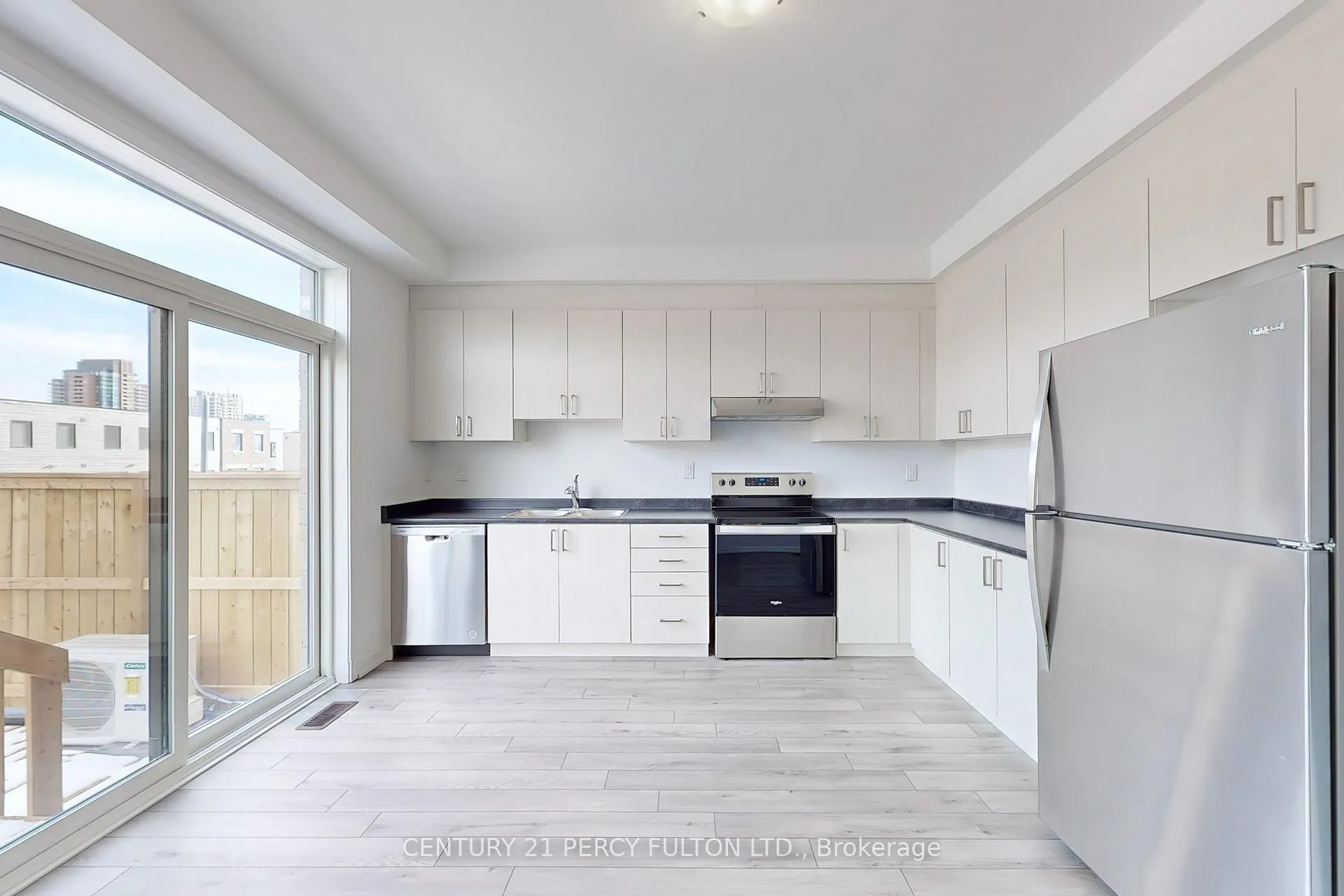 Photo 11 of 209 Monarch Avenue, Ajax, South West — HOMEH