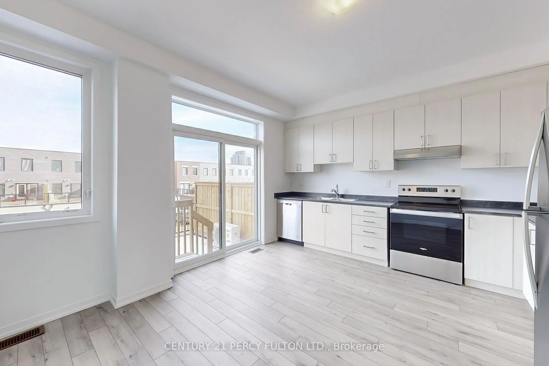 Photo 13 of 209 Monarch Avenue, Ajax, South West — HOMEH