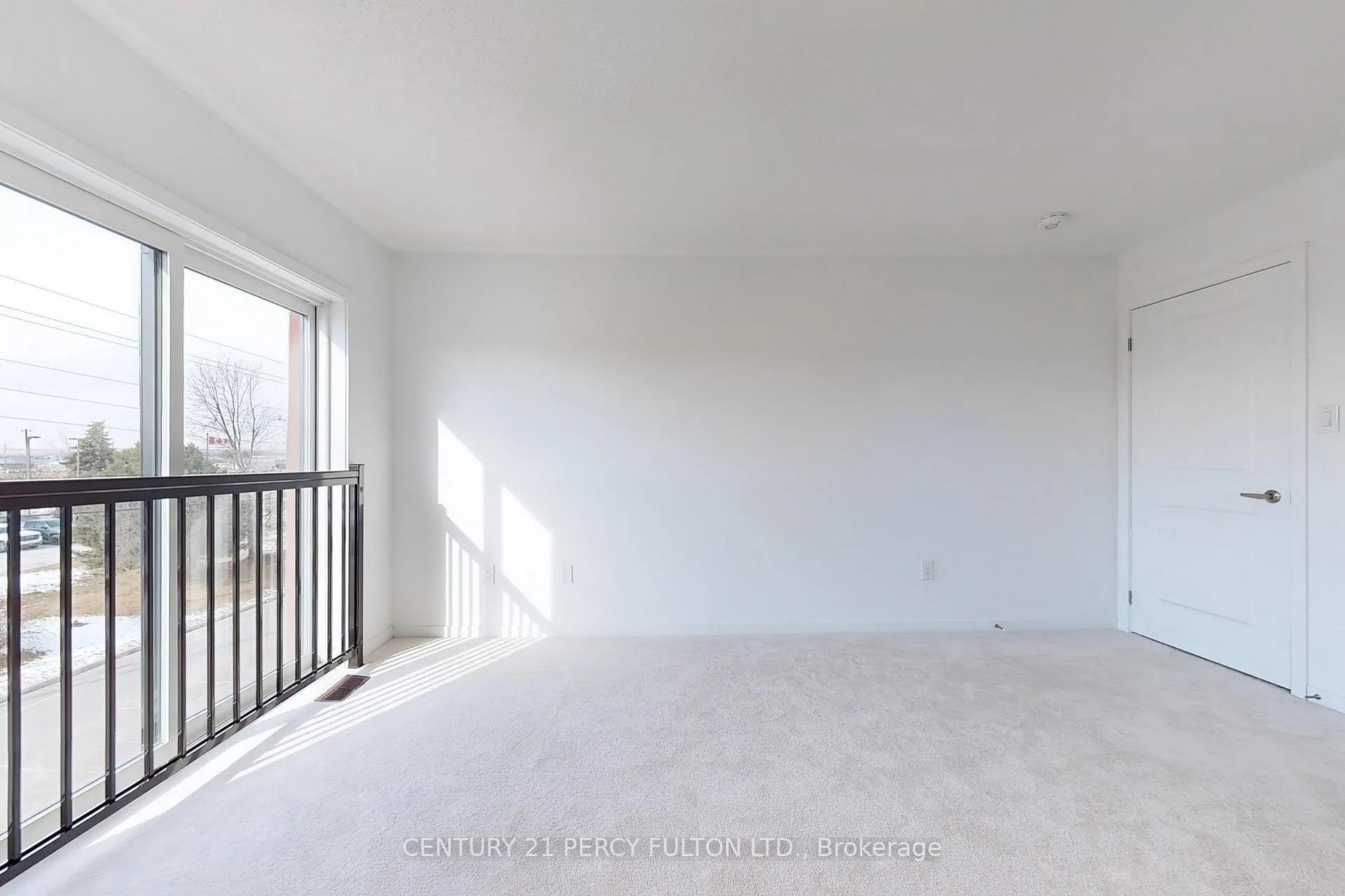 Photo 22 of 209 Monarch Avenue, Ajax, South West — HOMEH