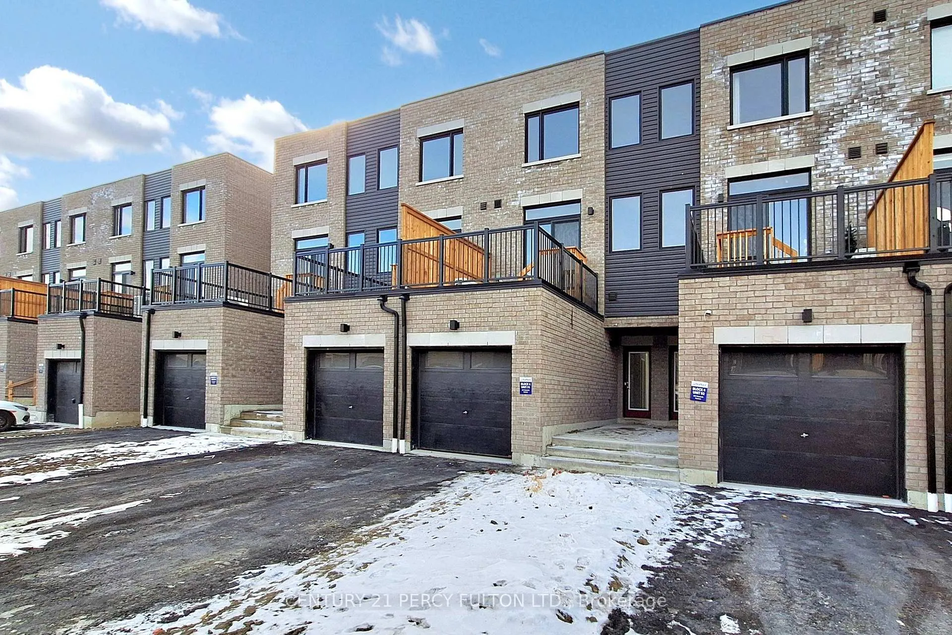 Photo 37 of 209 Monarch Avenue, Ajax, South West — HOMEH