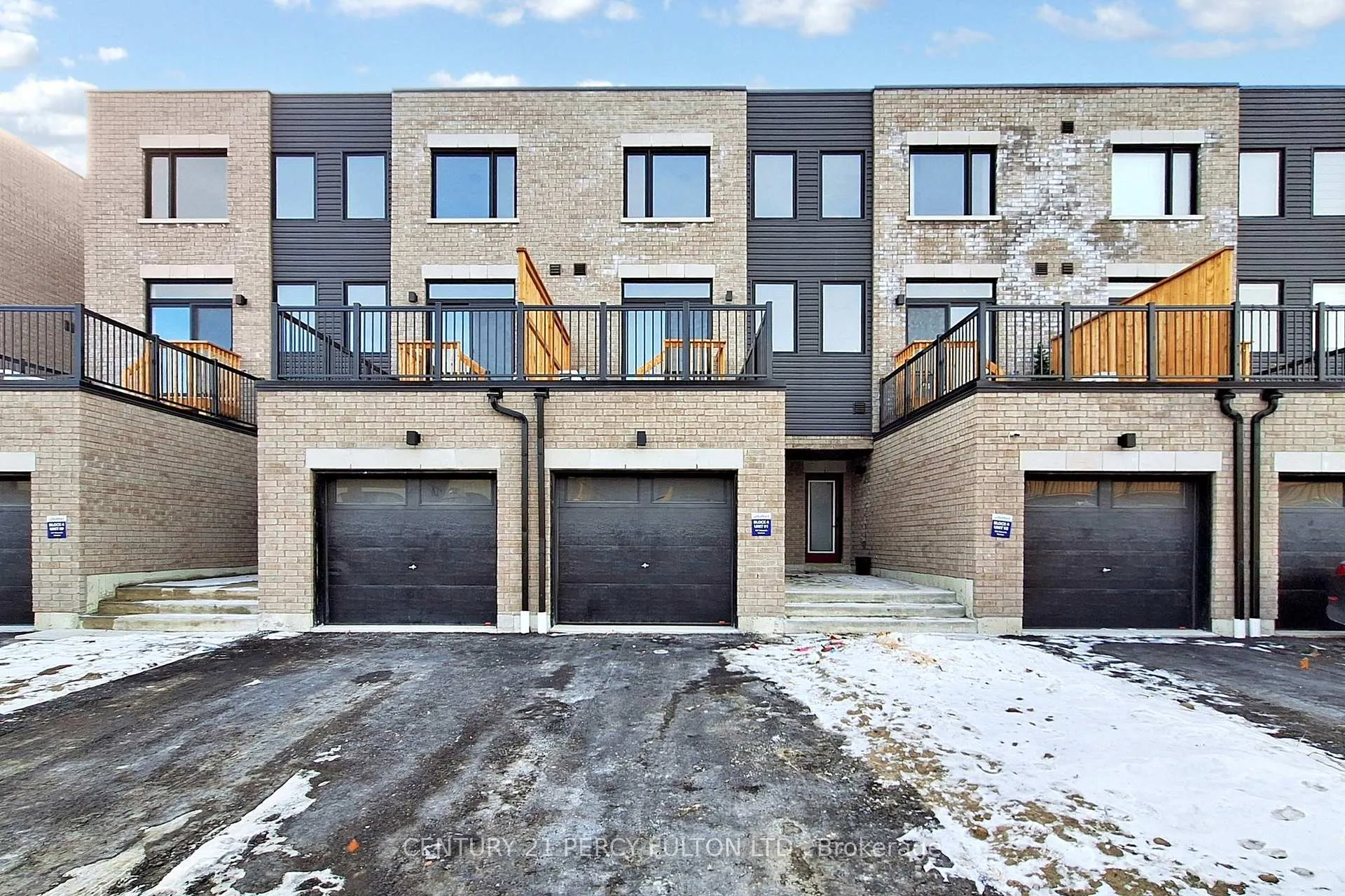 Photo 38 of 209 Monarch Avenue, Ajax, South West — HOMEH