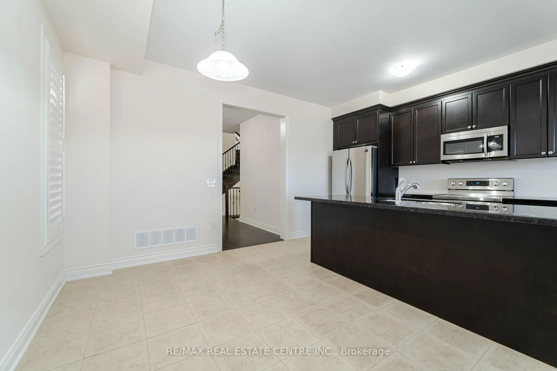Photo 7 of 84 Heming Trail, Hamilton, Ancaster — HOMEH
