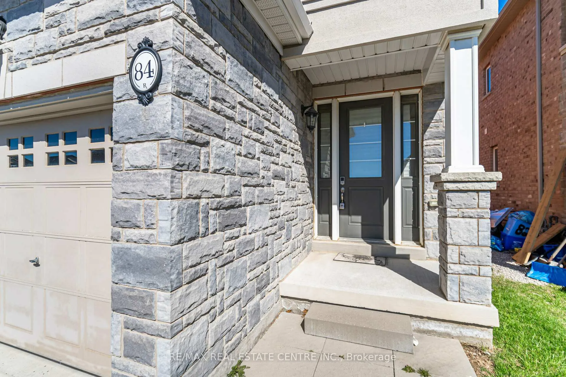 Photo 8 of 84 Heming Trail, Hamilton, Ancaster — HOMEH