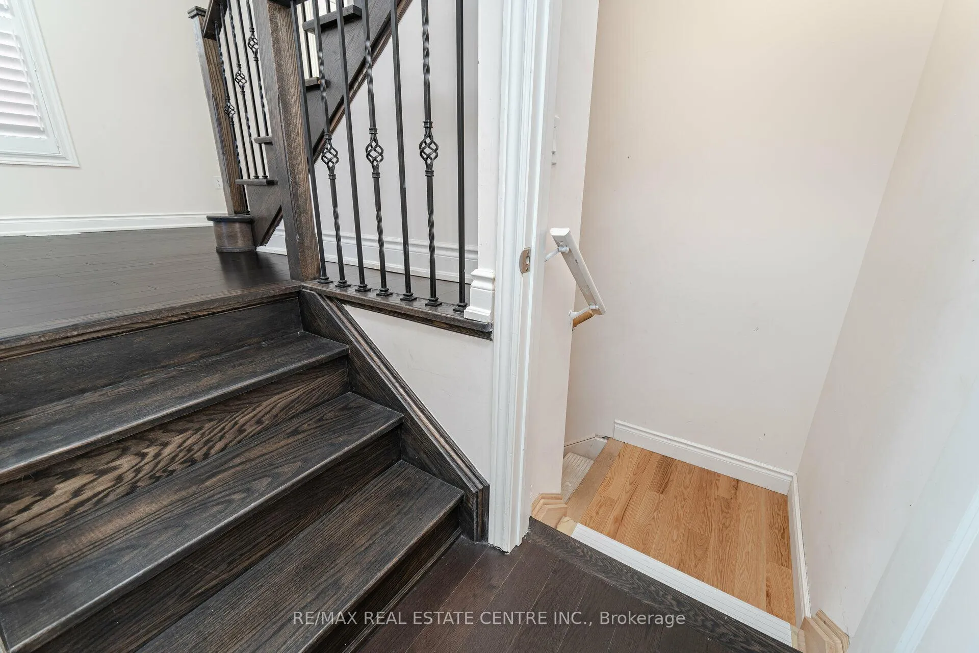 Photo 11 of 84 Heming Trail, Hamilton, Ancaster — HOMEH
