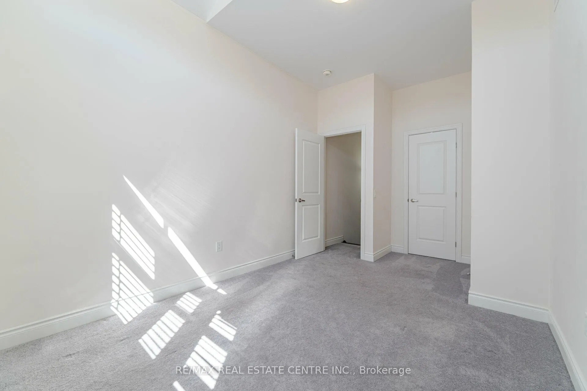 Photo 24 of 84 Heming Trail, Hamilton, Ancaster — HOMEH