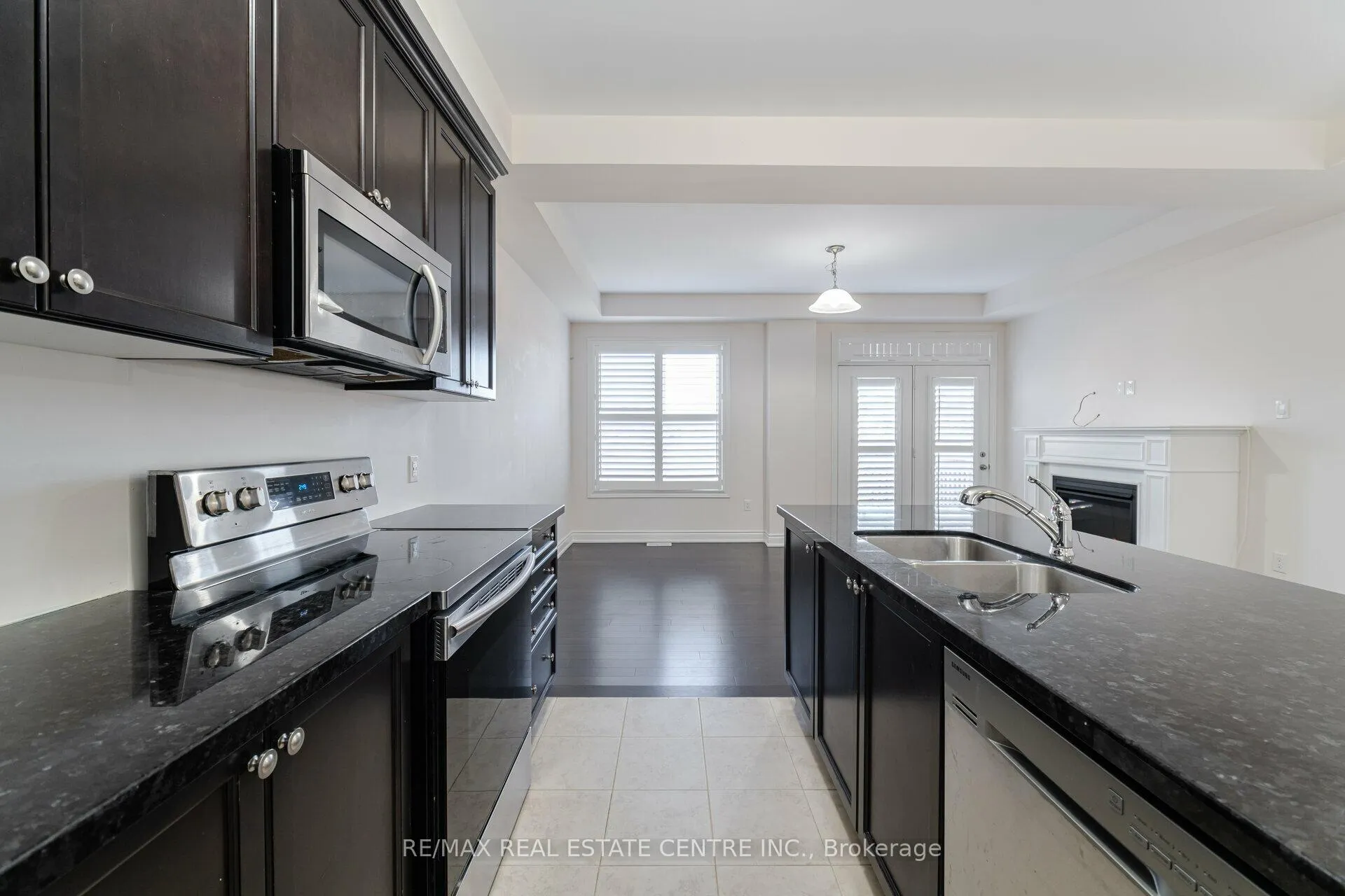 Photo 32 of 84 Heming Trail, Hamilton, Ancaster — HOMEH