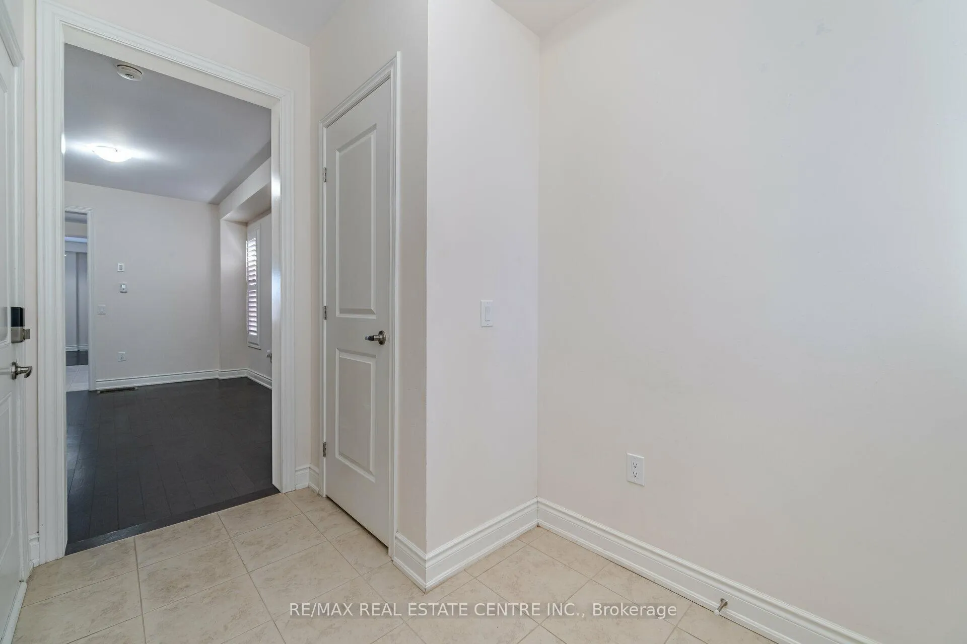 Photo 39 of 84 Heming Trail, Hamilton, Ancaster — HOMEH