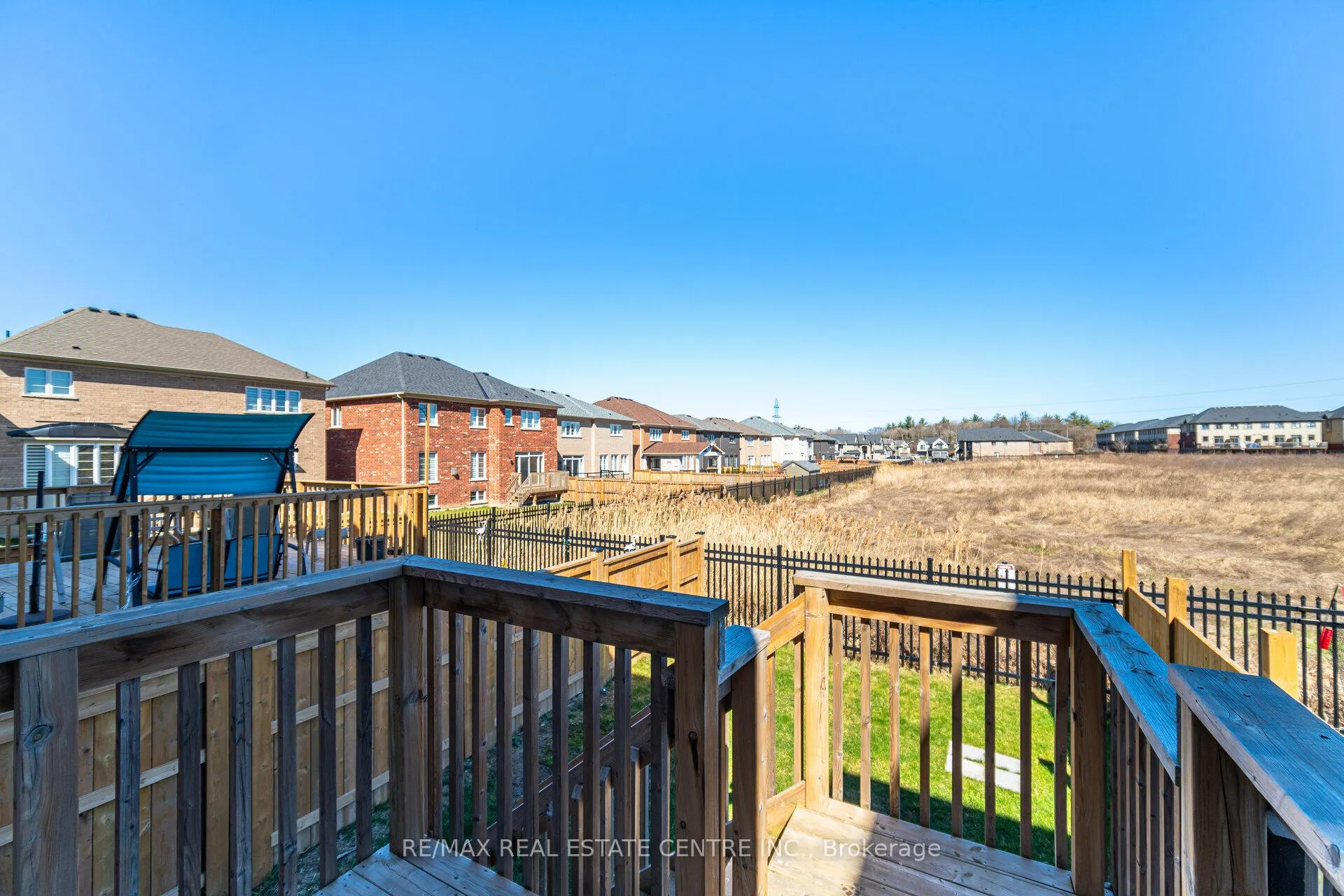 Photo 43 of 84 Heming Trail, Hamilton, Ancaster — HOMEH