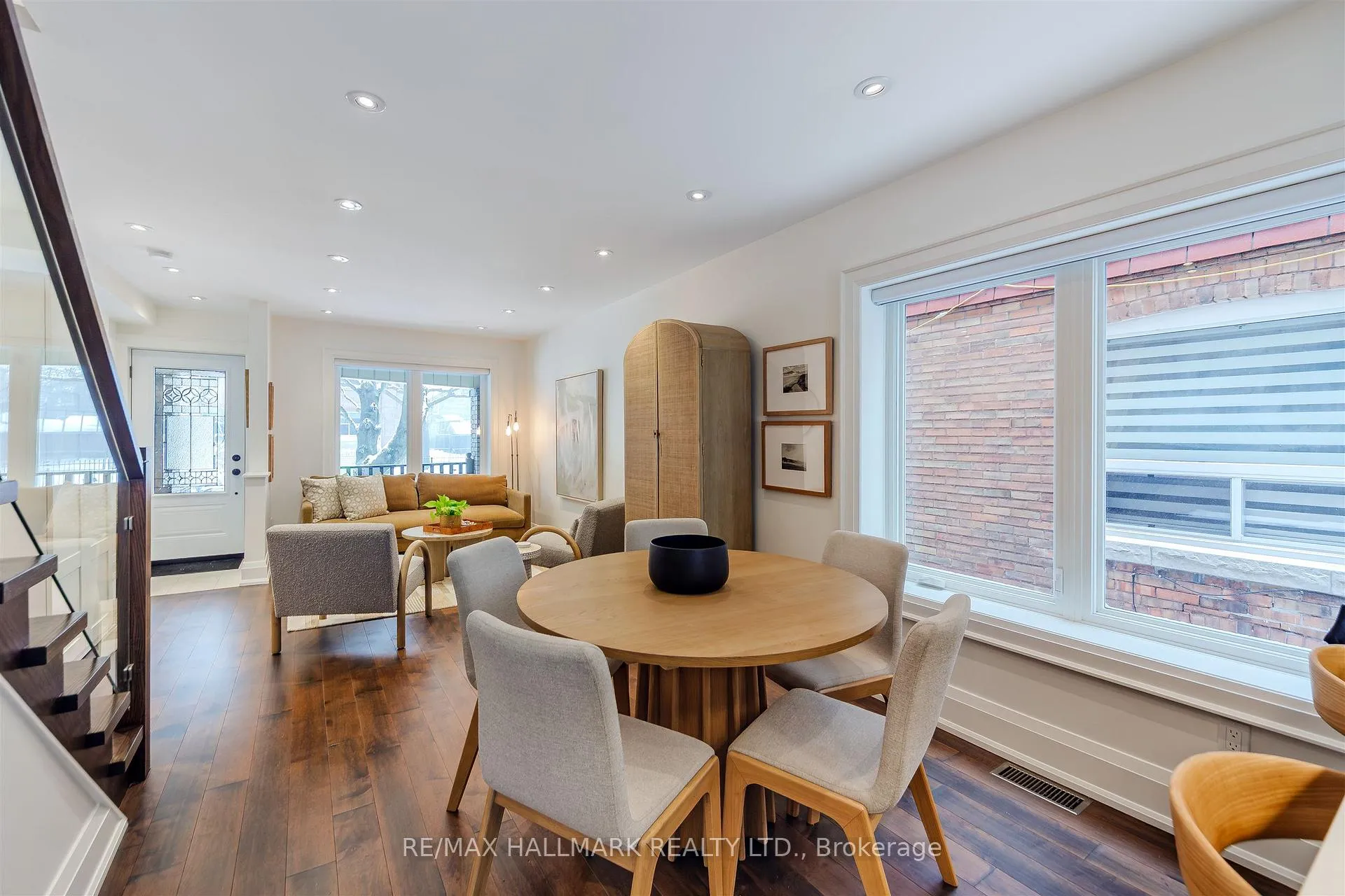 Photo 8 of 97 Queensdale Avenue, Toronto, Danforth Village-East York — HOMEH