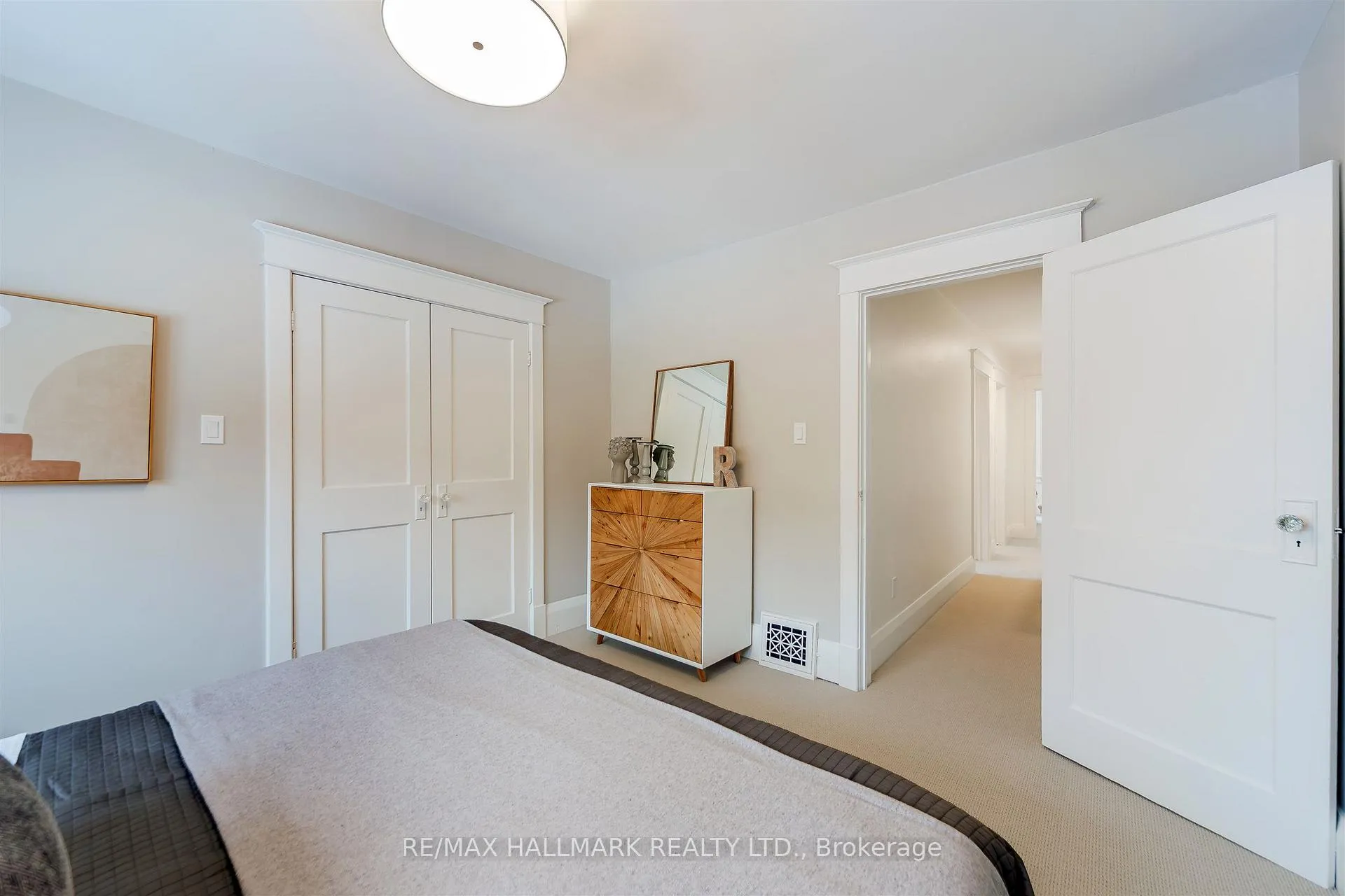 Photo 14 of 97 Queensdale Avenue, Toronto, Danforth Village-East York — HOMEH