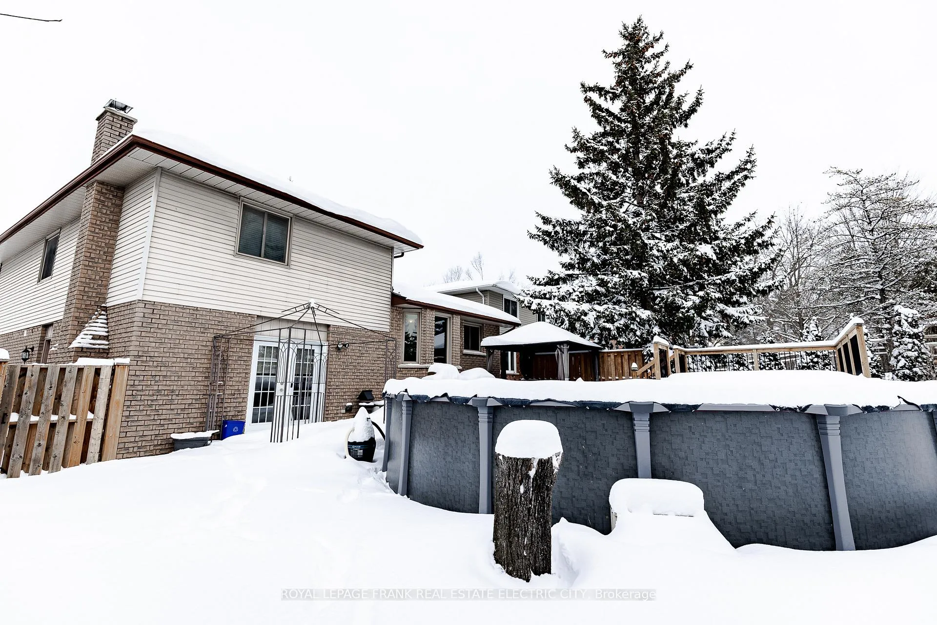 Photo 45 of 1959 Parkwood Circle, Peterborough, Monaghan Ward 2 — HOMEH