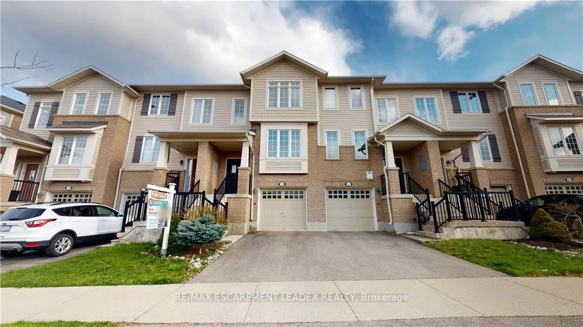 Photo 2 of 23 Emick Drive, Hamilton, Ancaster — HOMEH