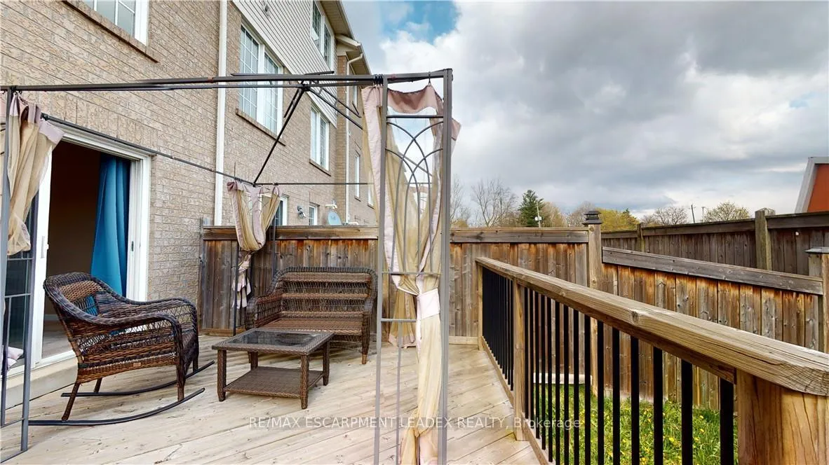 Photo 35 of 23 Emick Drive, Hamilton, Ancaster — HOMEH