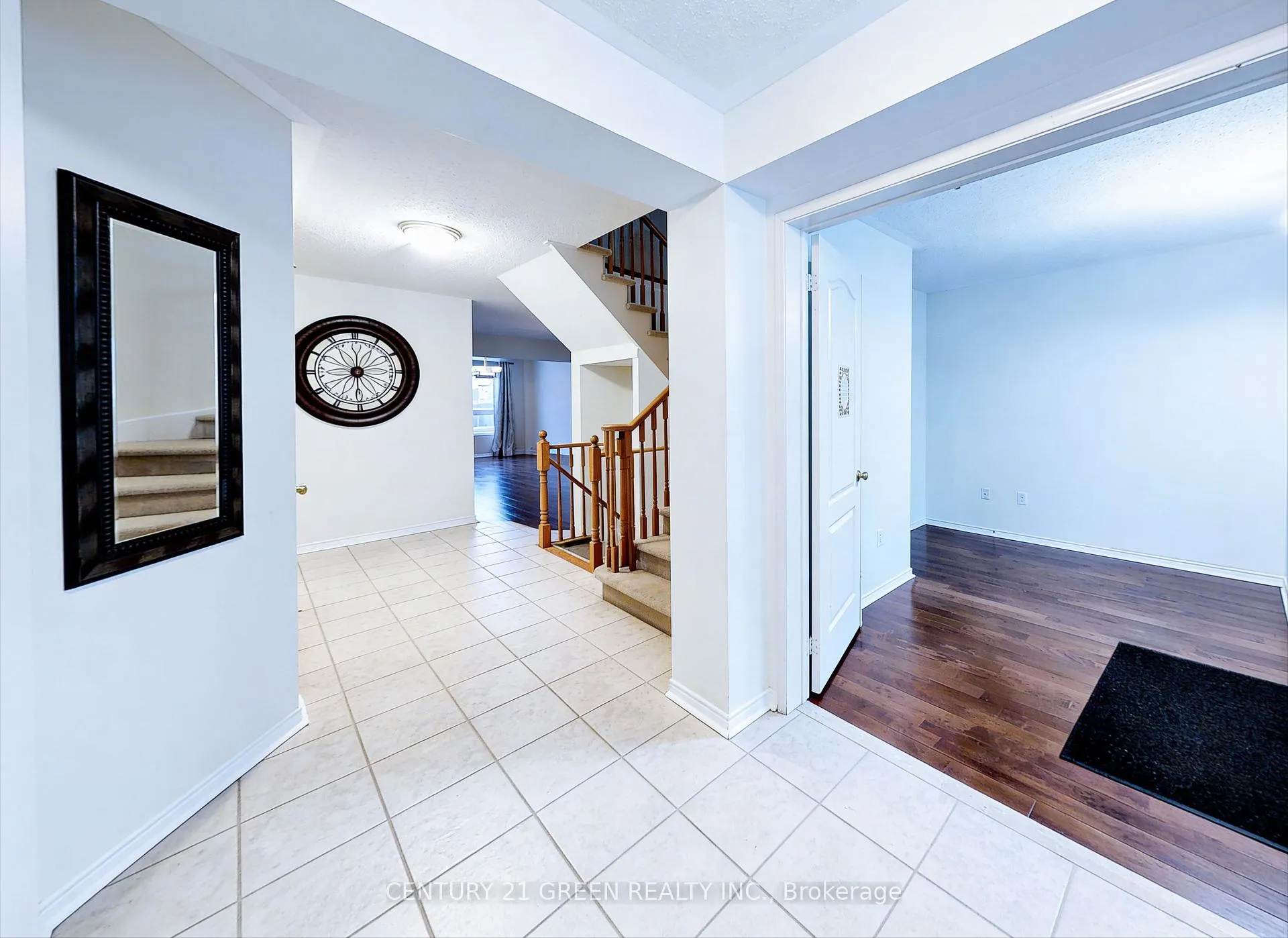 Photo 3 of 539 Hartley Boulevard, Milton, Clarke — HOMEH