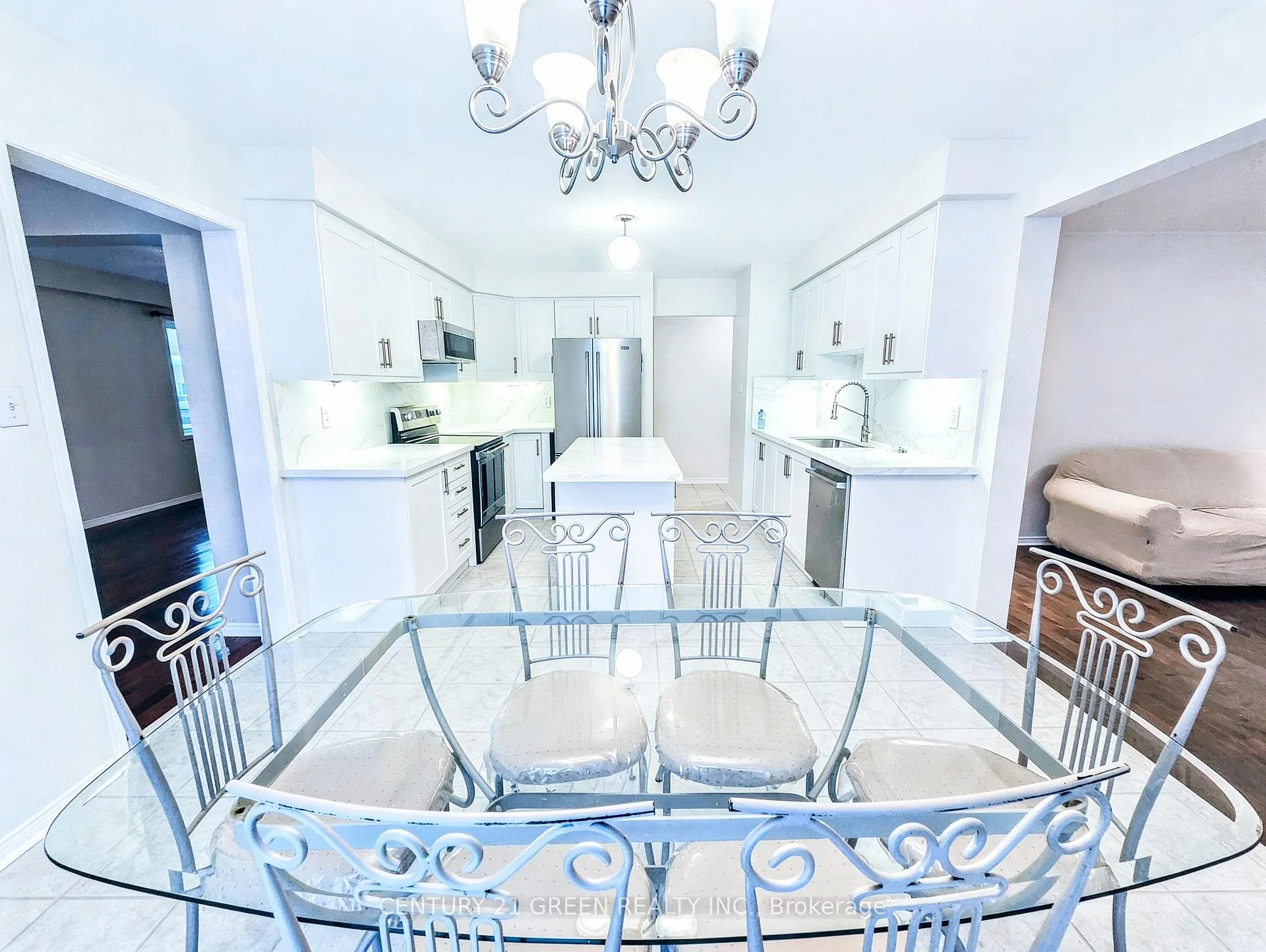 Photo 4 of 539 Hartley Boulevard, Milton, Clarke — HOMEH
