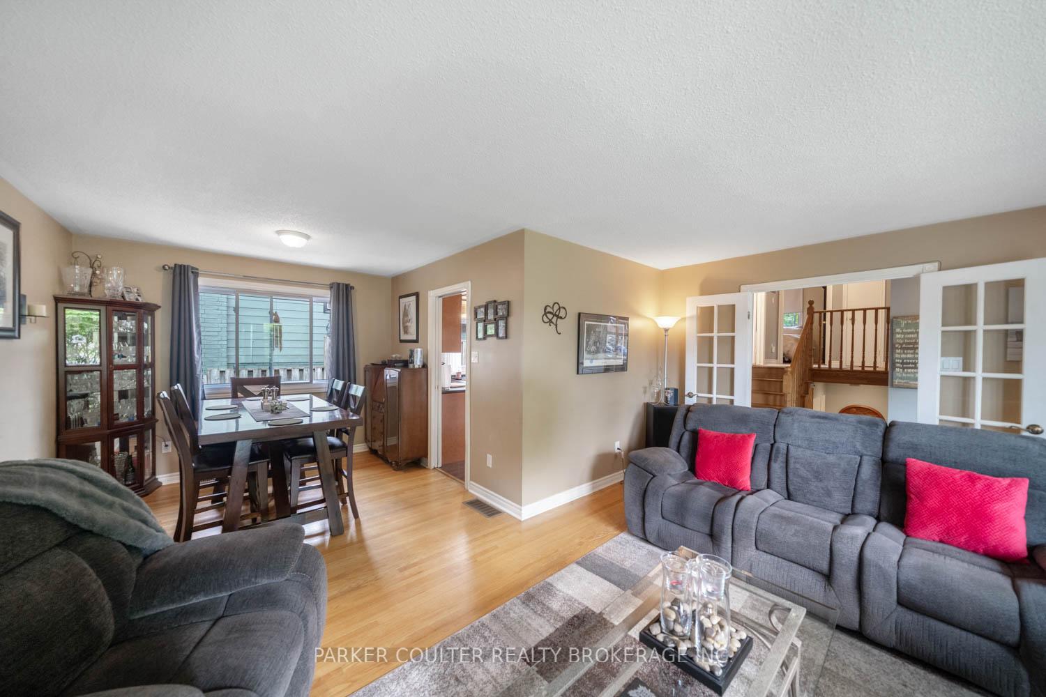 Photo 6 of 7 Broadmoor Avenue, Barrie, Allandale Heights — HOMEH