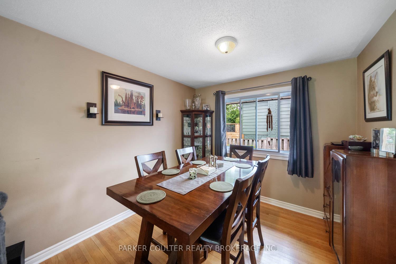 Photo 8 of 7 Broadmoor Avenue, Barrie, Allandale Heights — HOMEH