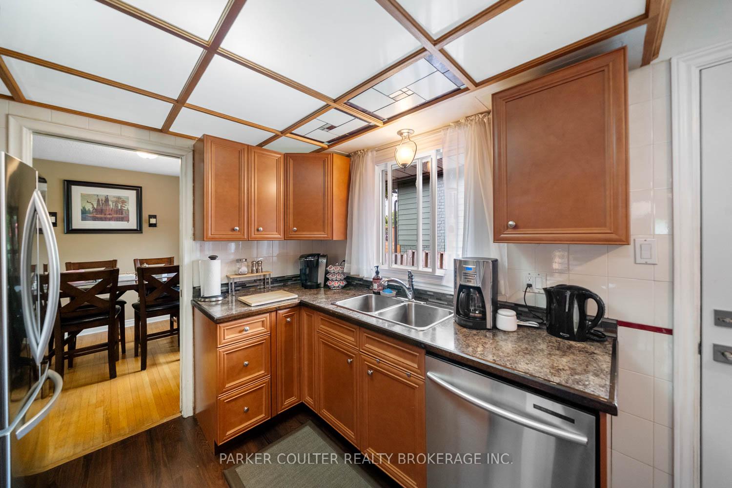 Photo 11 of 7 Broadmoor Avenue, Barrie, Allandale Heights — HOMEH