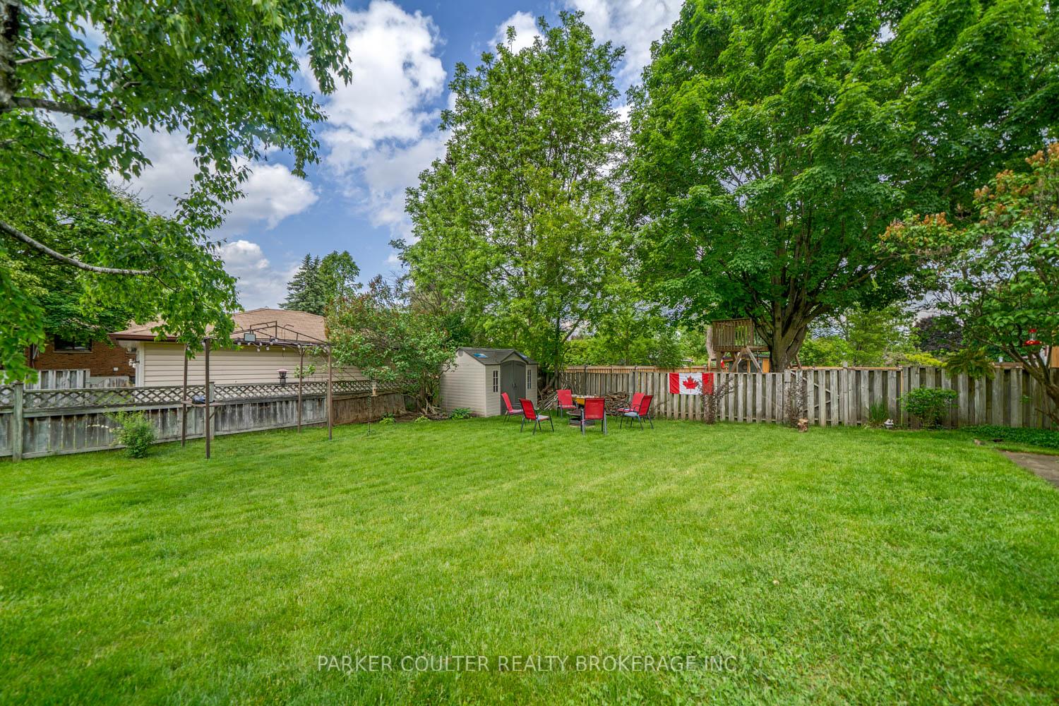 Photo 23 of 7 Broadmoor Avenue, Barrie, Allandale Heights — HOMEH