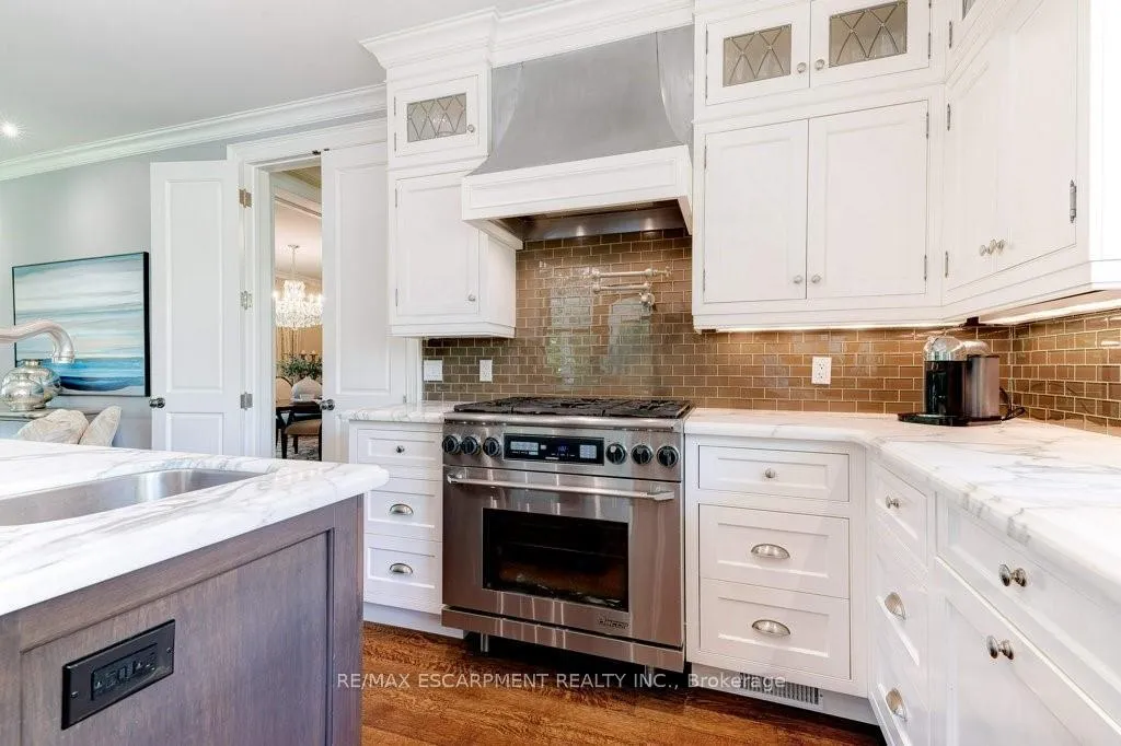 Photo 10 of 183 Mill Street S, Hamilton, Waterdown — HOMEH