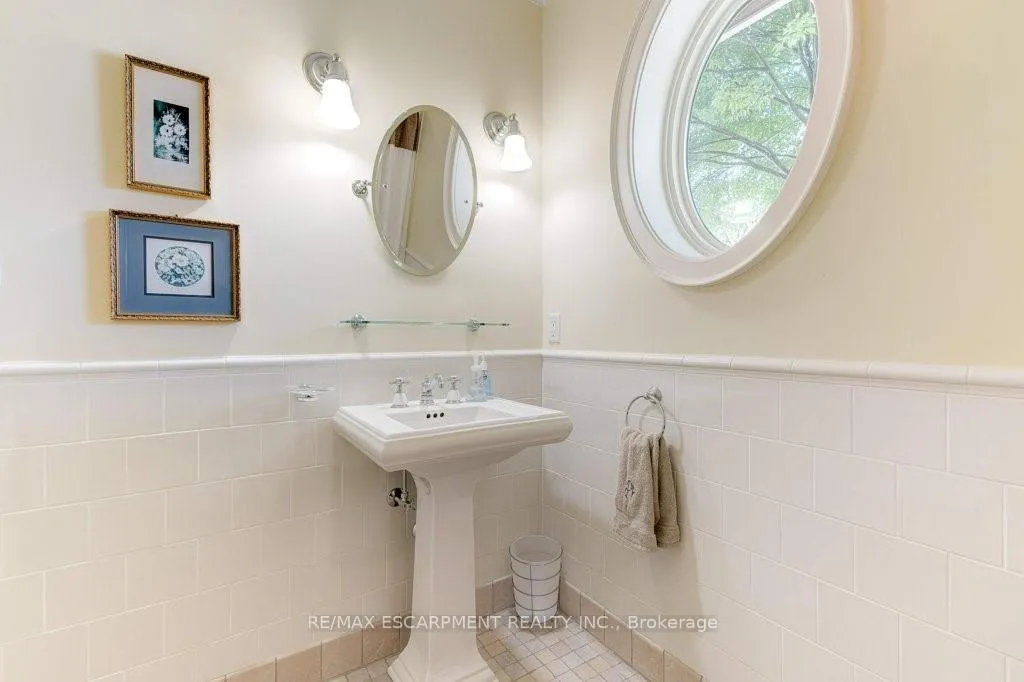 Photo 29 of 183 Mill Street S, Hamilton, Waterdown — HOMEH