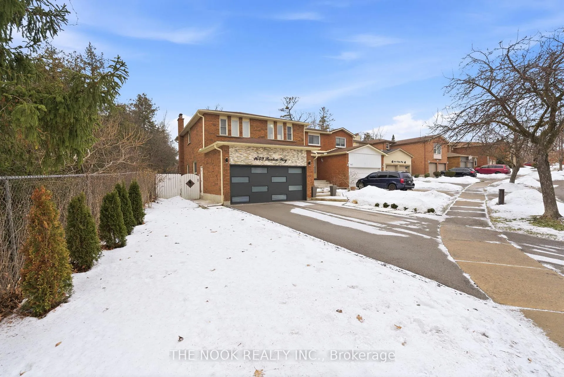 Photo 3 of 1649 Beaton Way, Pickering, Brock Ridge — HOMEH