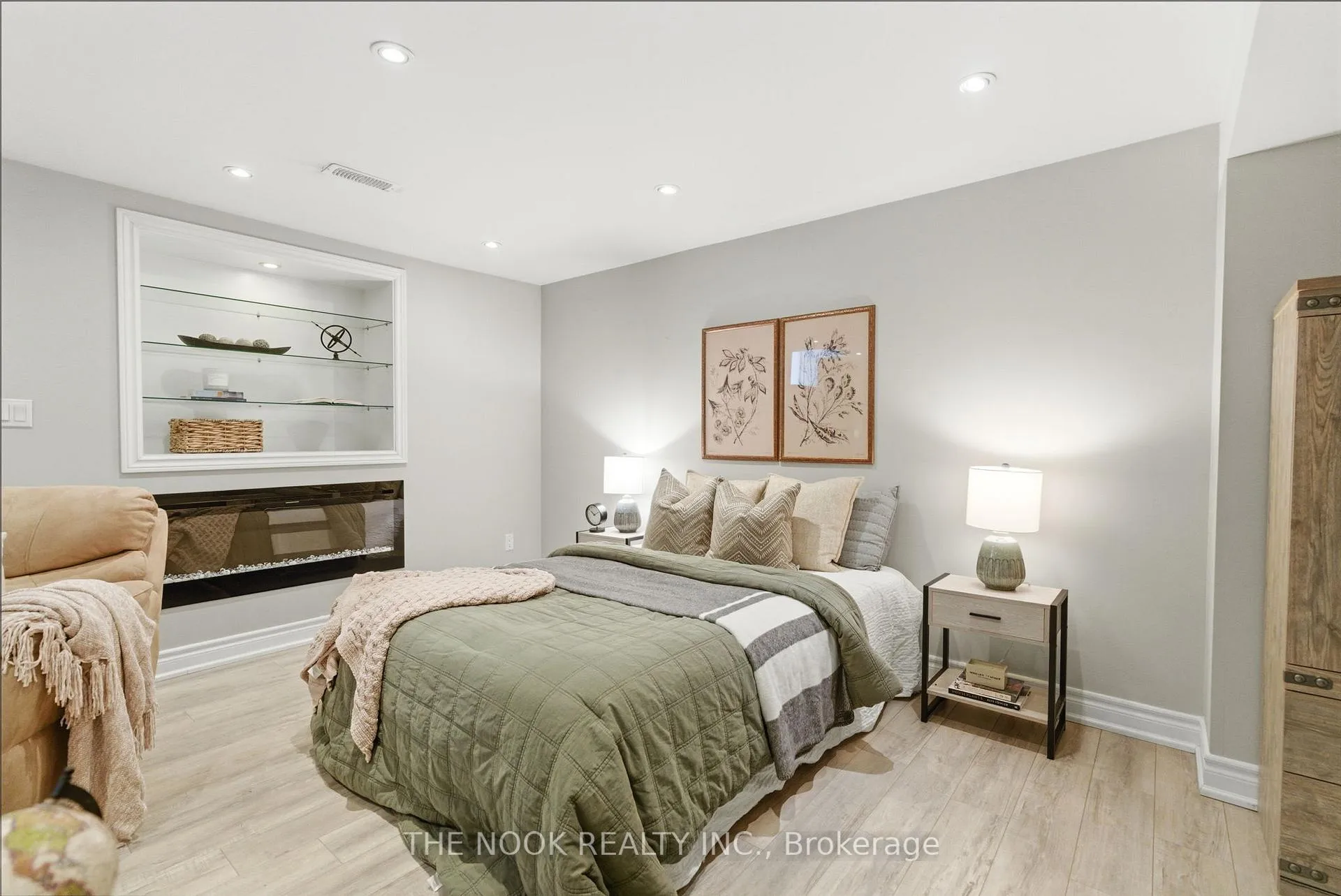 Photo 33 of 1649 Beaton Way, Pickering, Brock Ridge — HOMEH