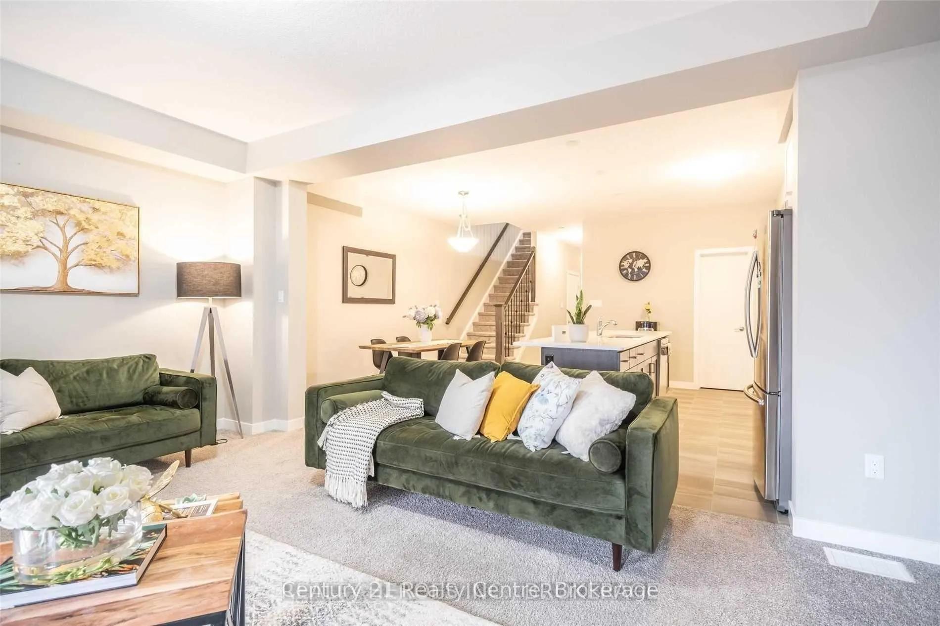 Photo 2 of 915 Robert Ferrie Drive, Kitchener, Doon South — HOMEH
