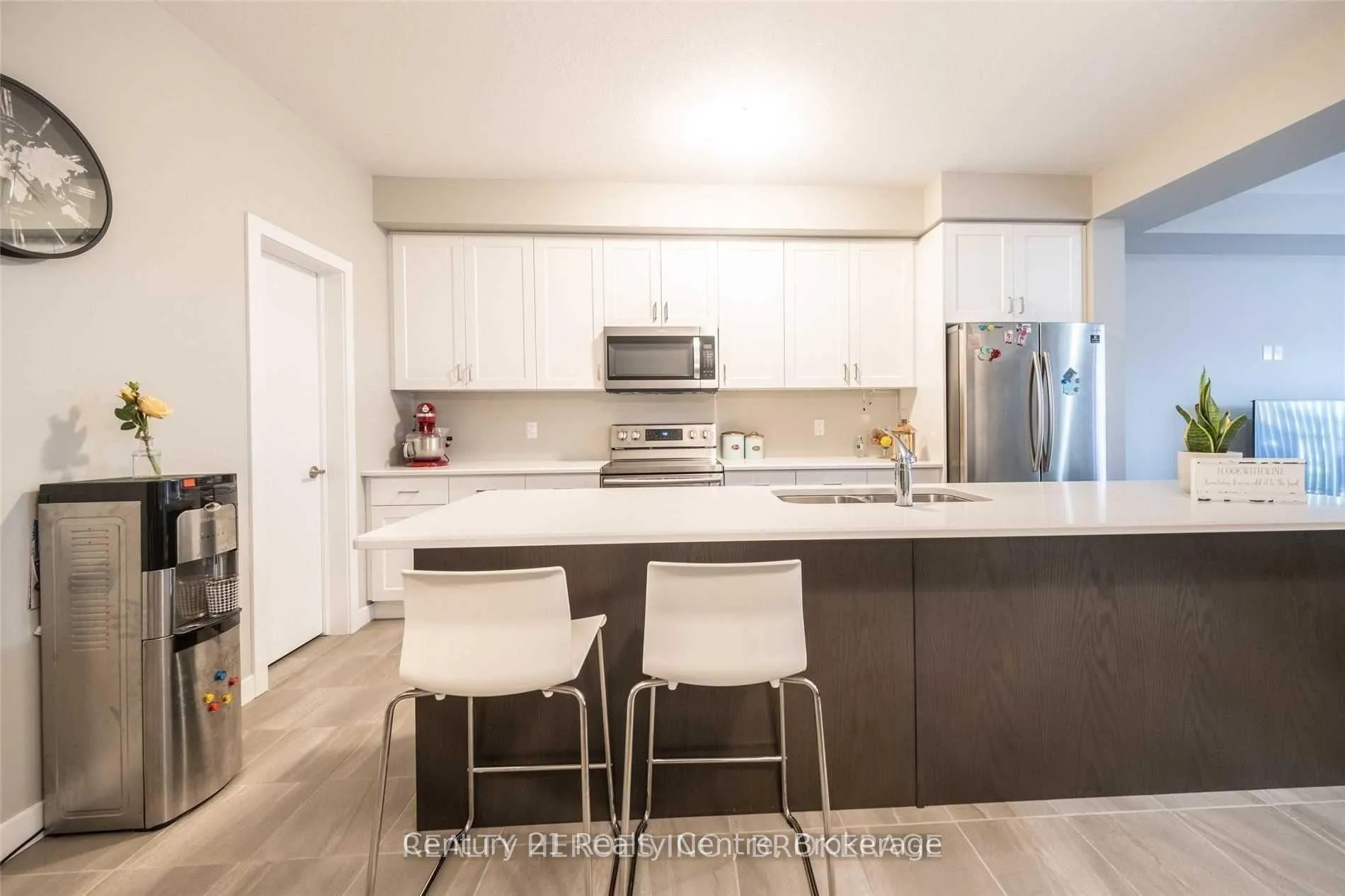 Photo 24 of 915 Robert Ferrie Drive, Kitchener, Doon South — HOMEH