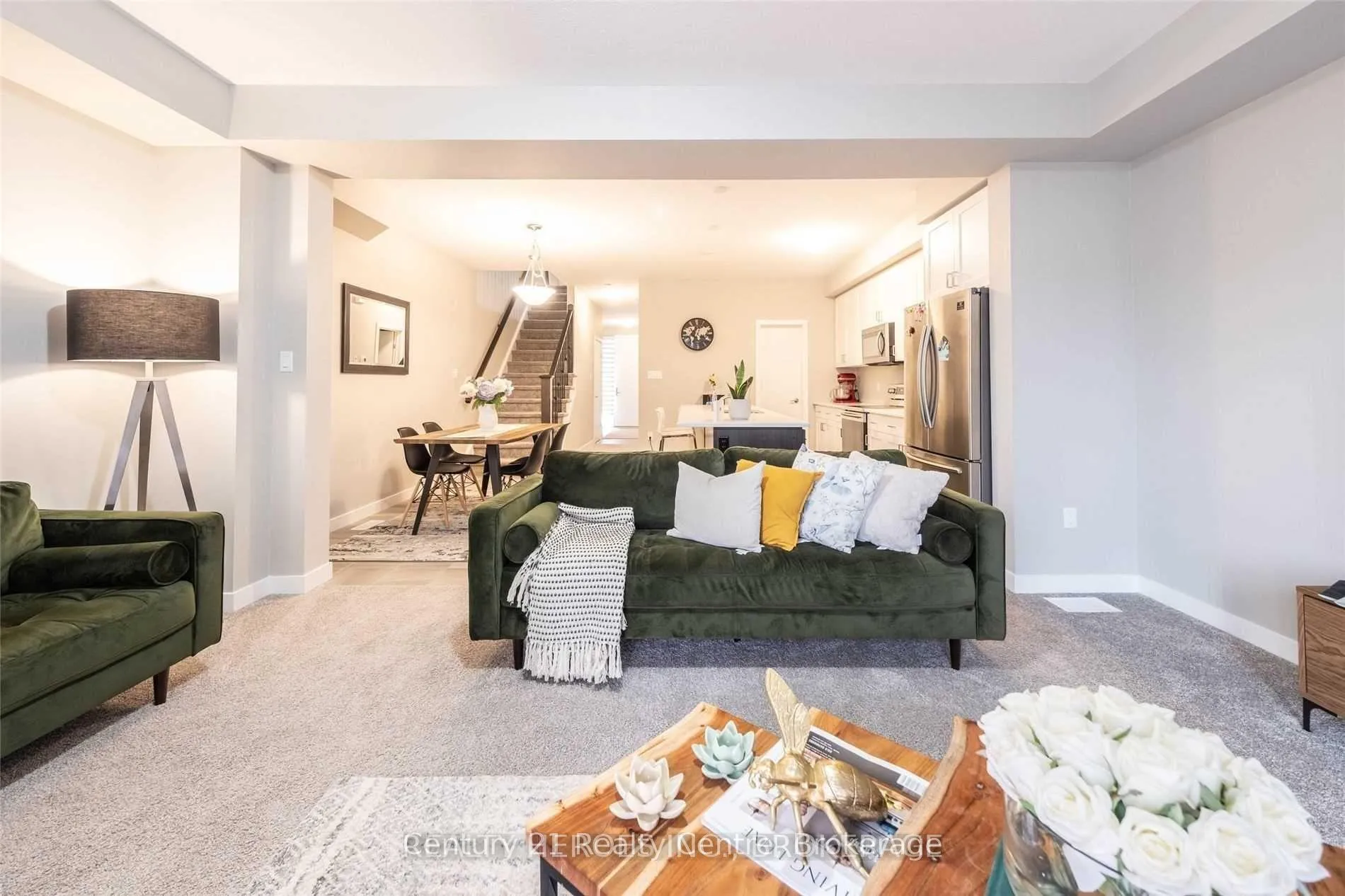 Photo 28 of 915 Robert Ferrie Drive, Kitchener, Doon South — HOMEH