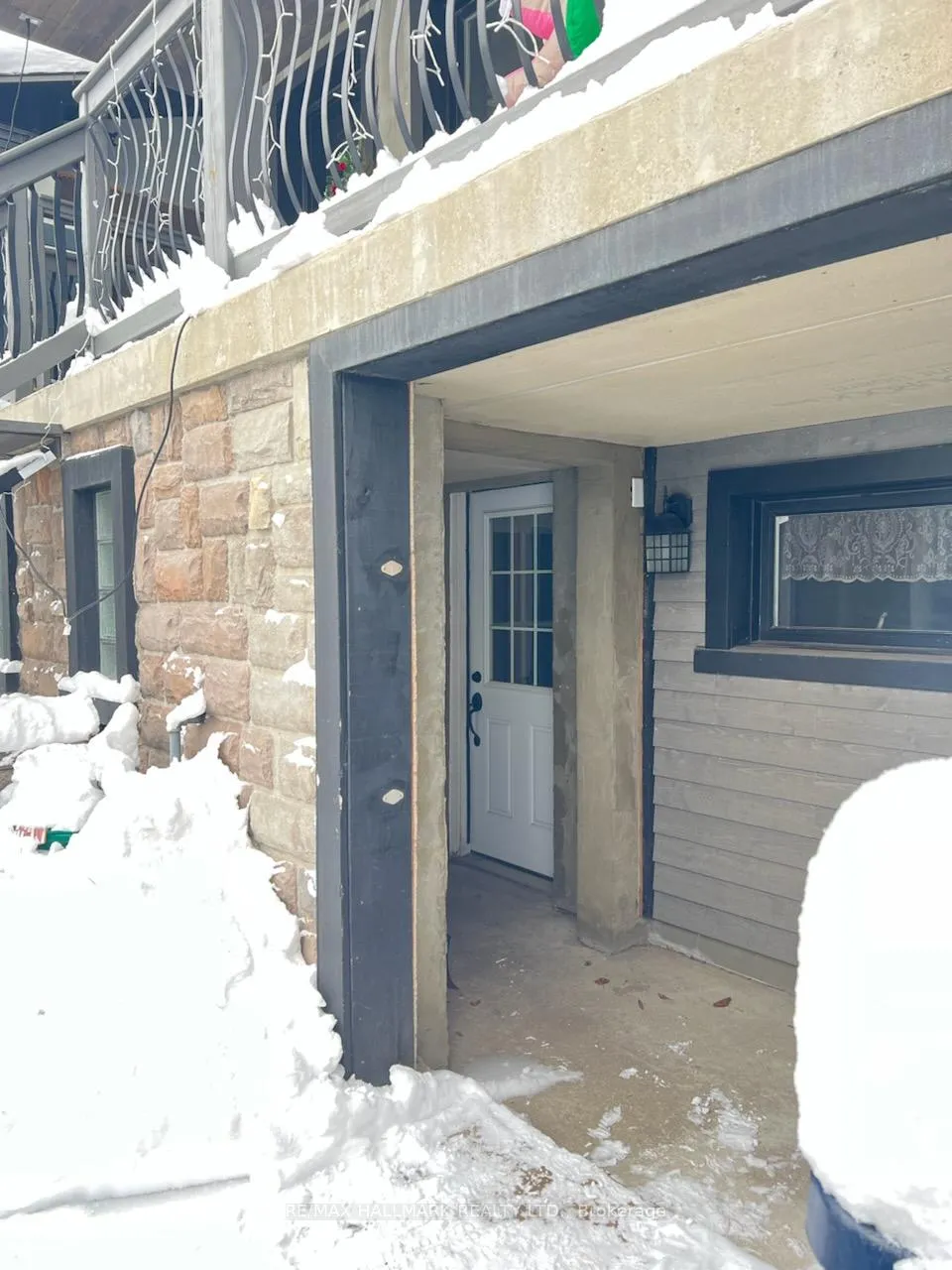 Photo 9 of 30 Gatwick Avenue, Toronto, Woodbine-Lumsden — HOMEH