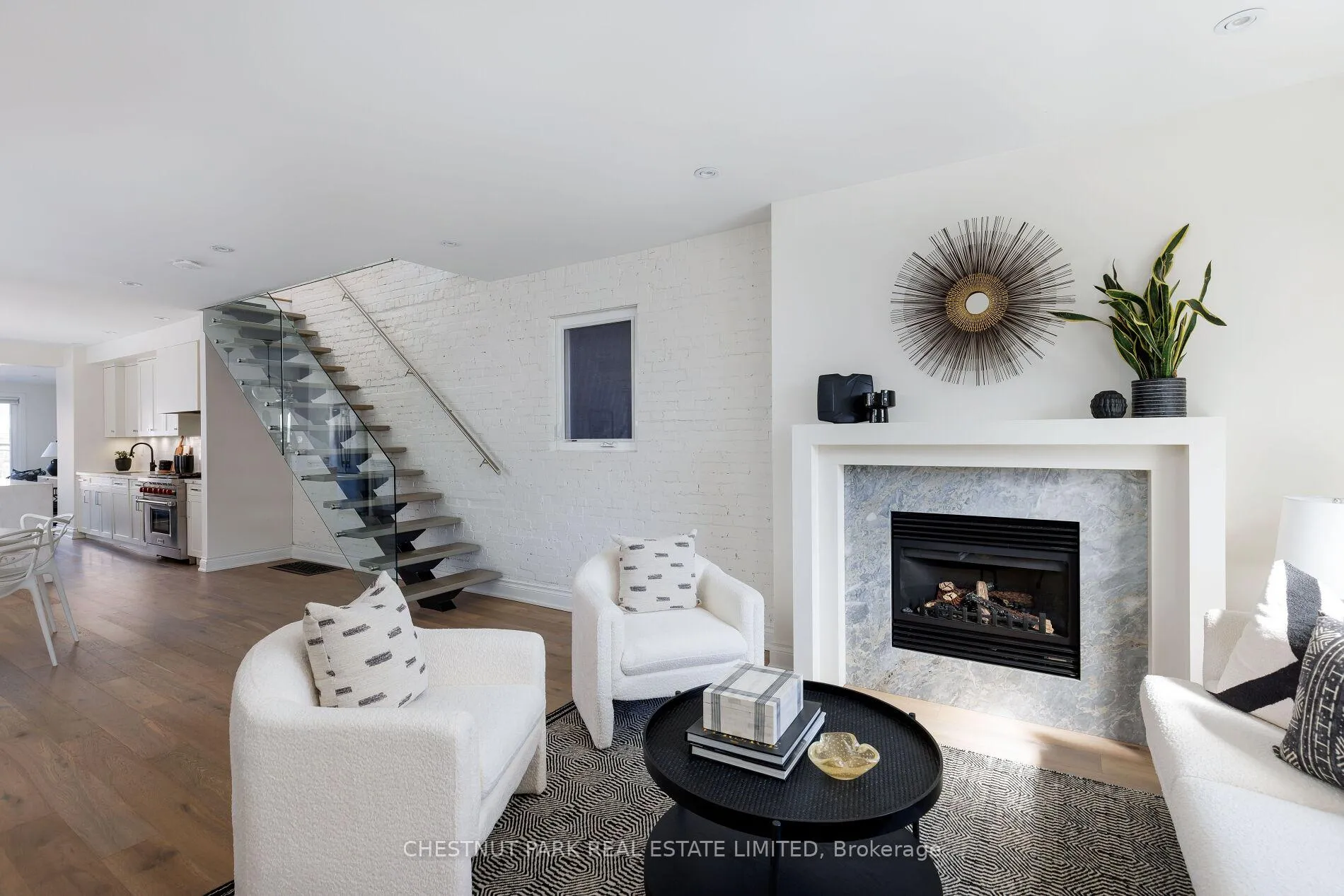 Photo 3 of 144 Barton Avenue, Toronto, The Annex — HOMEH