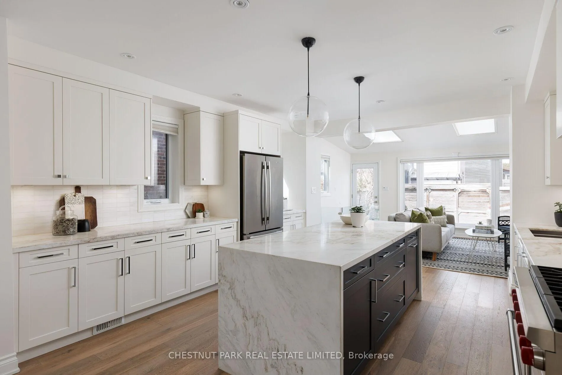 Photo 8 of 144 Barton Avenue, Toronto, The Annex — HOMEH