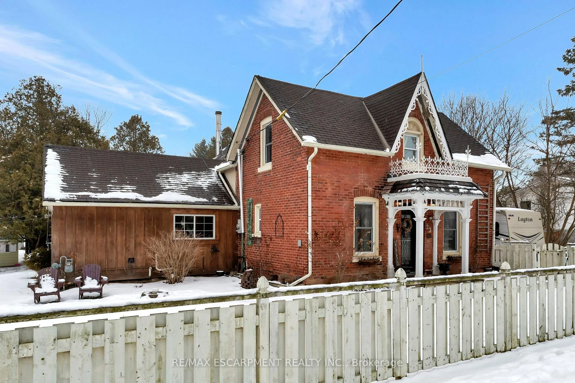 Photo 2 of 23 Union Street, Hamilton, Ancaster — HOMEH