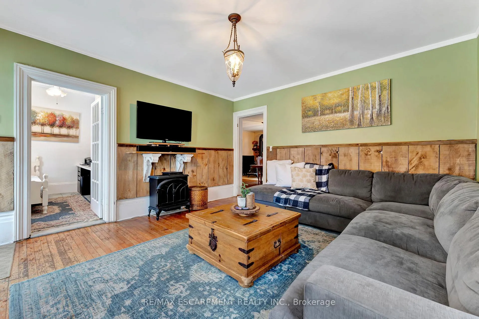 Photo 7 of 23 Union Street, Hamilton, Ancaster — HOMEH