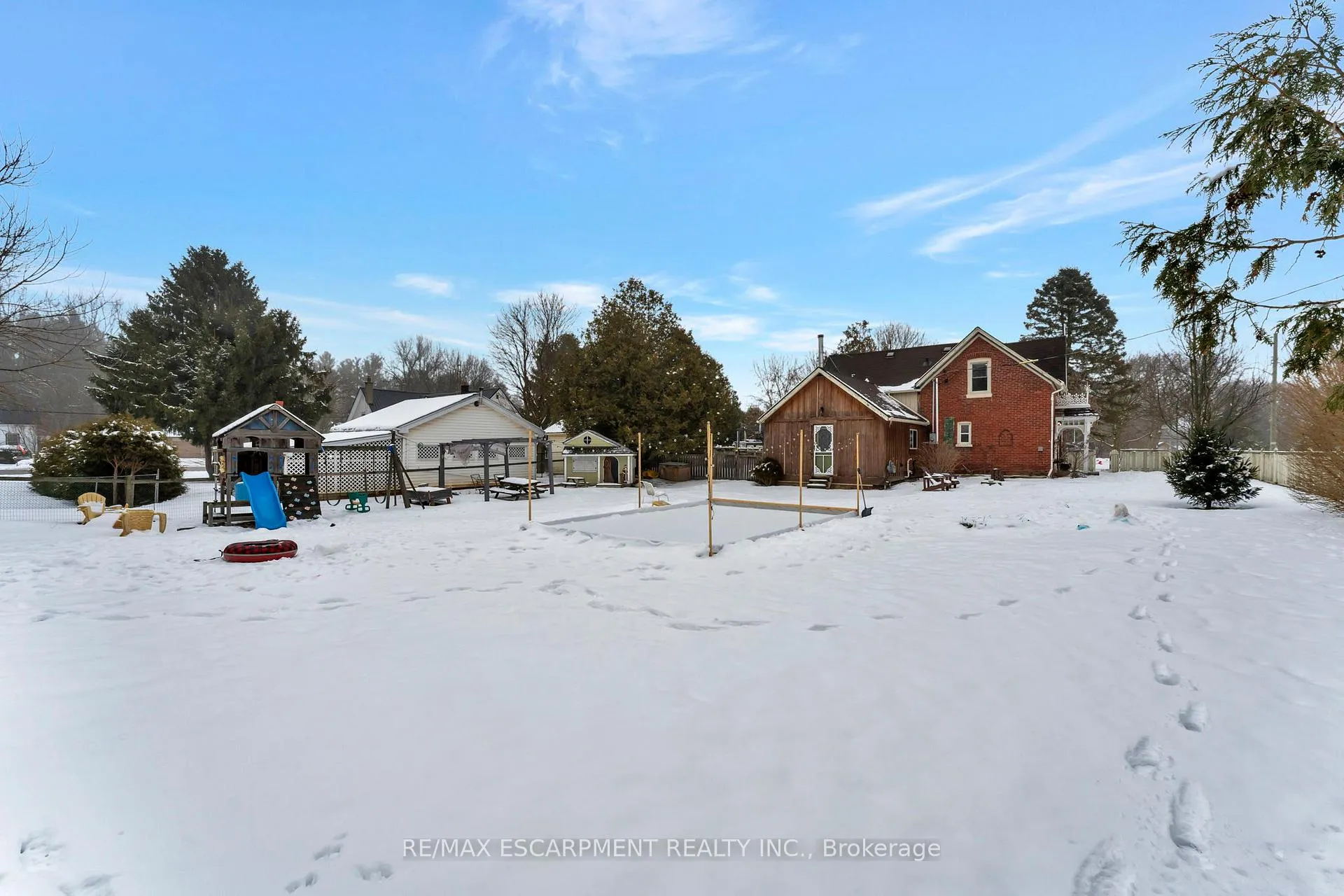 Photo 34 of 23 Union Street, Hamilton, Ancaster — HOMEH