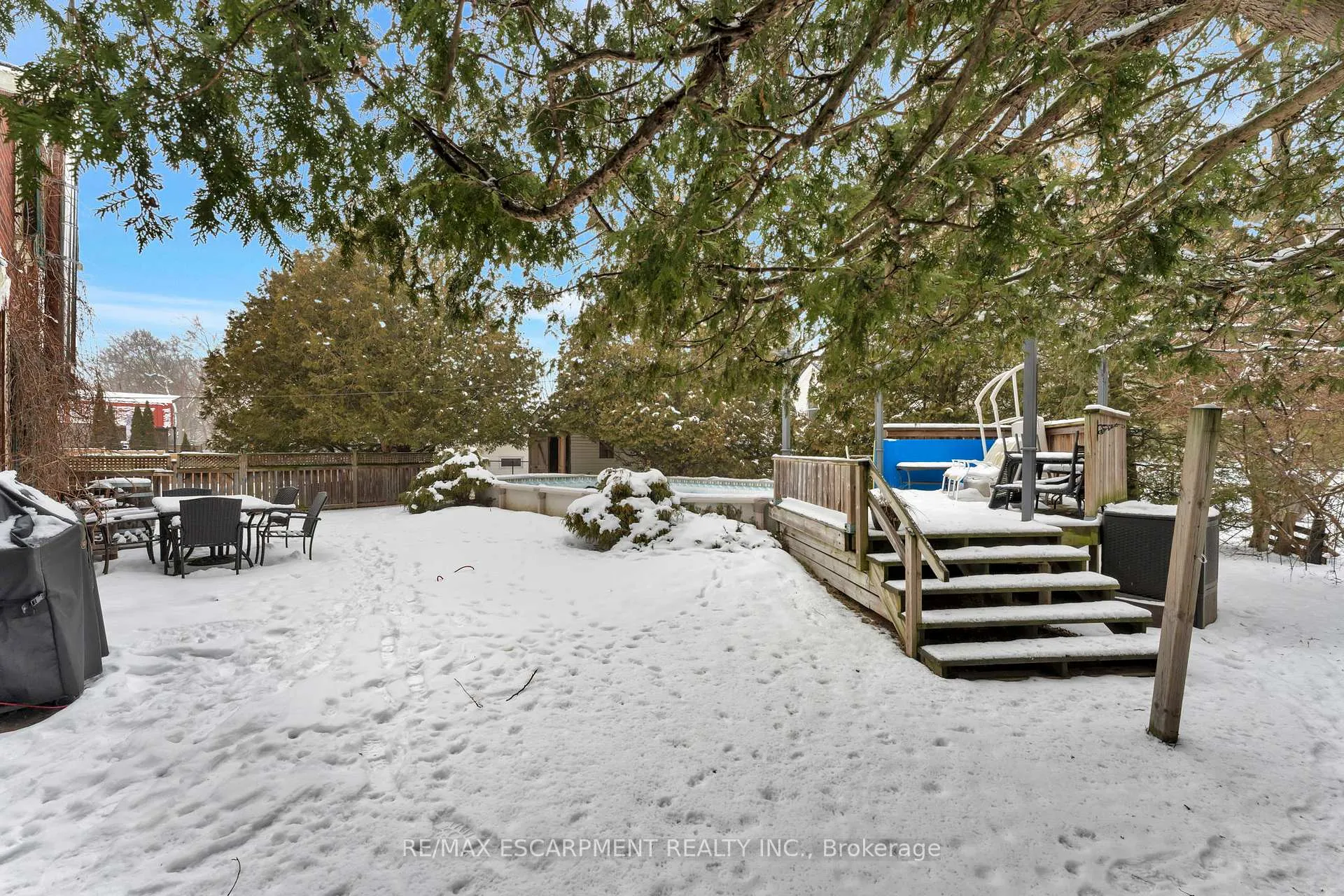Photo 37 of 23 Union Street, Hamilton, Ancaster — HOMEH