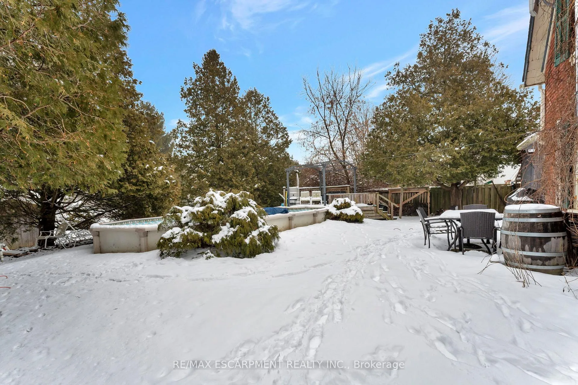 Photo 38 of 23 Union Street, Hamilton, Ancaster — HOMEH