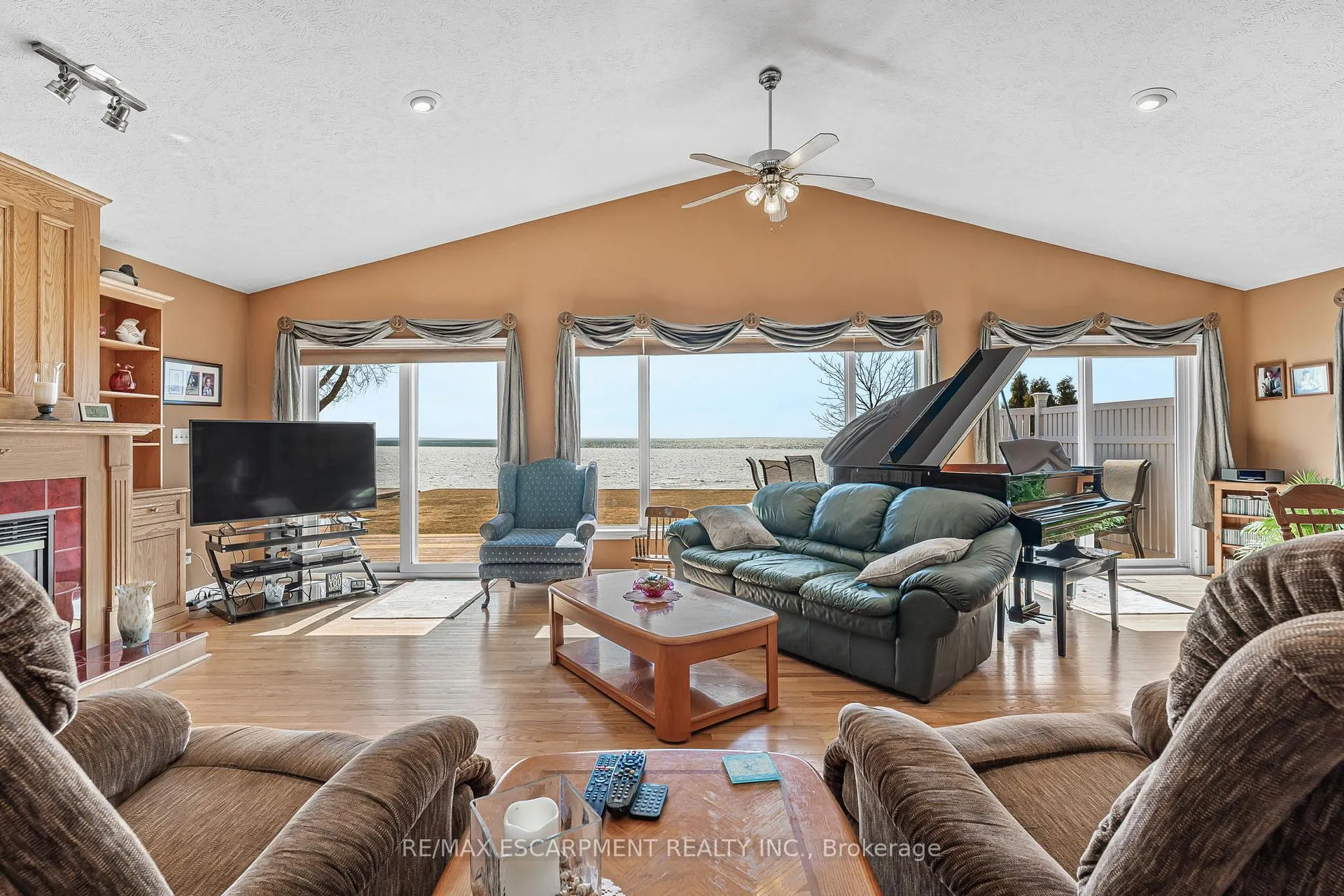 Photo 10 of 2948 Northshore Drive, Haldimand — HOMEH