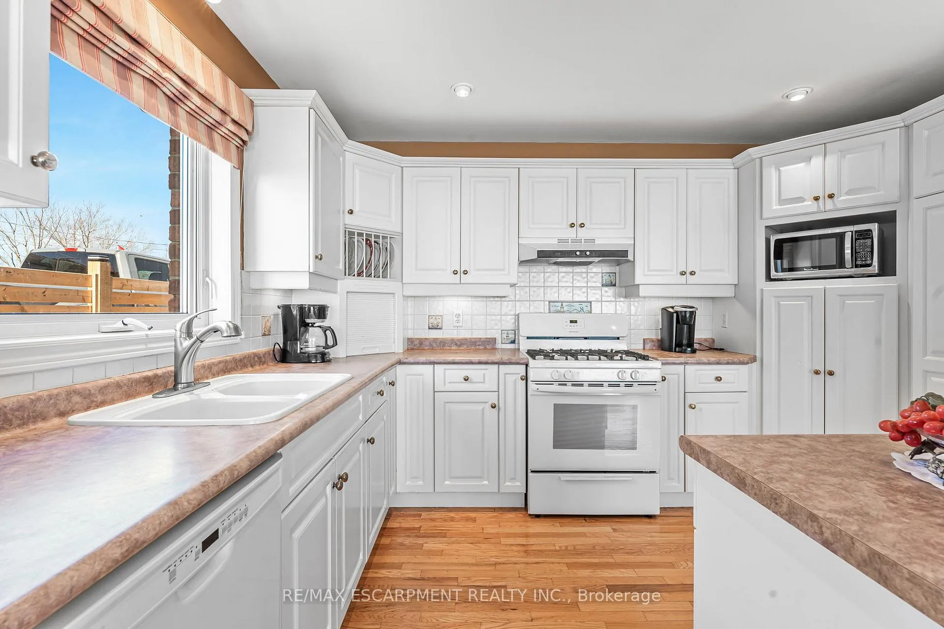 Photo 18 of 2948 Northshore Drive, Haldimand — HOMEH