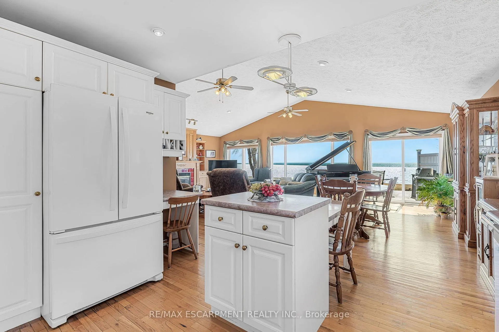 Photo 20 of 2948 Northshore Drive, Haldimand — HOMEH