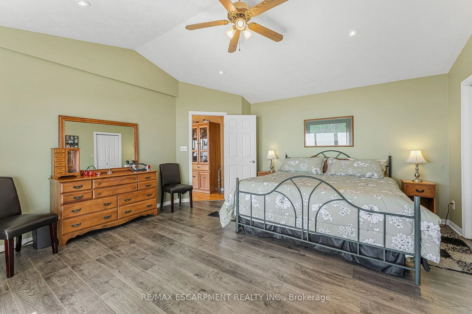Photo 22 of 2948 Northshore Drive, Haldimand — HOMEH