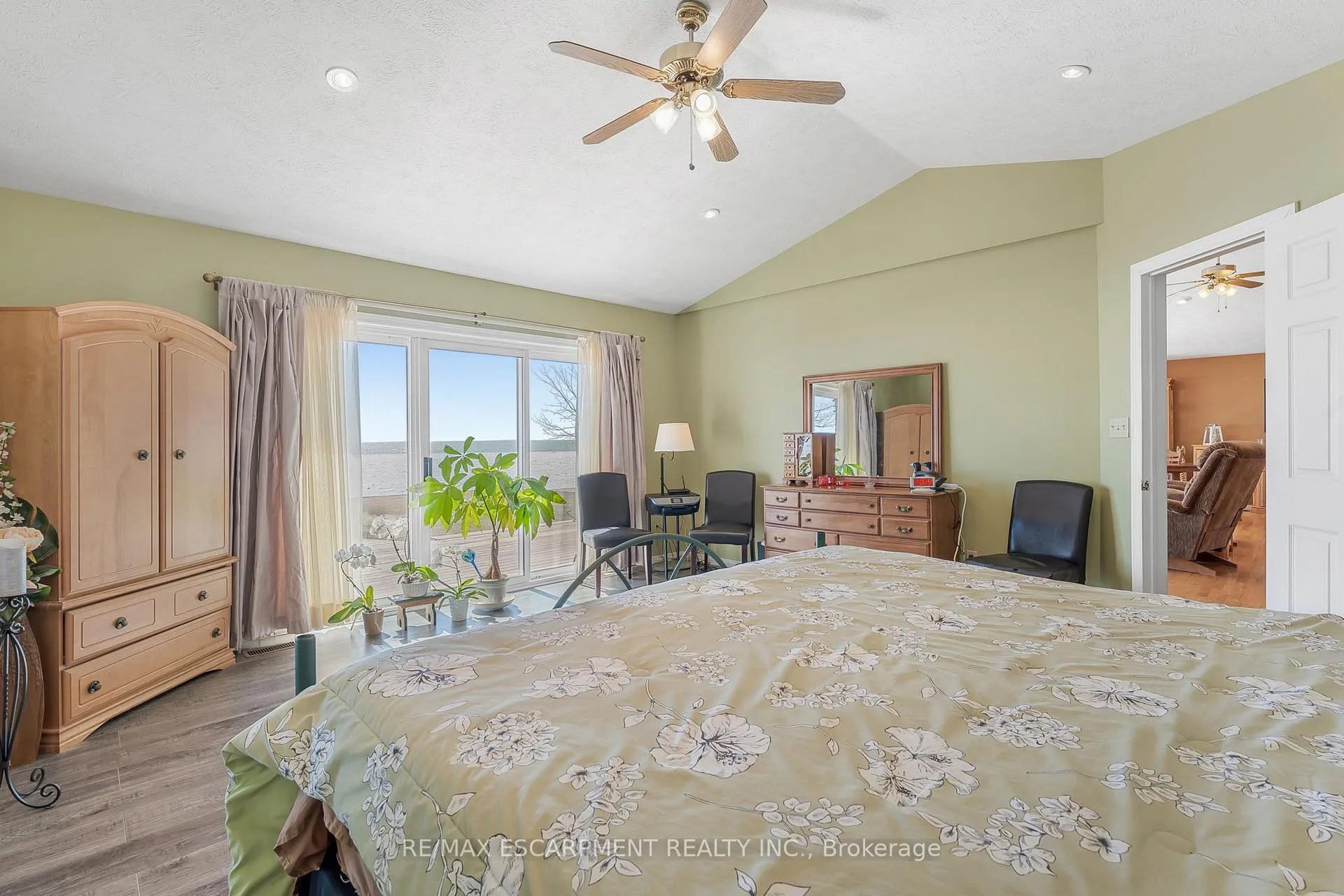 Photo 23 of 2948 Northshore Drive, Haldimand — HOMEH